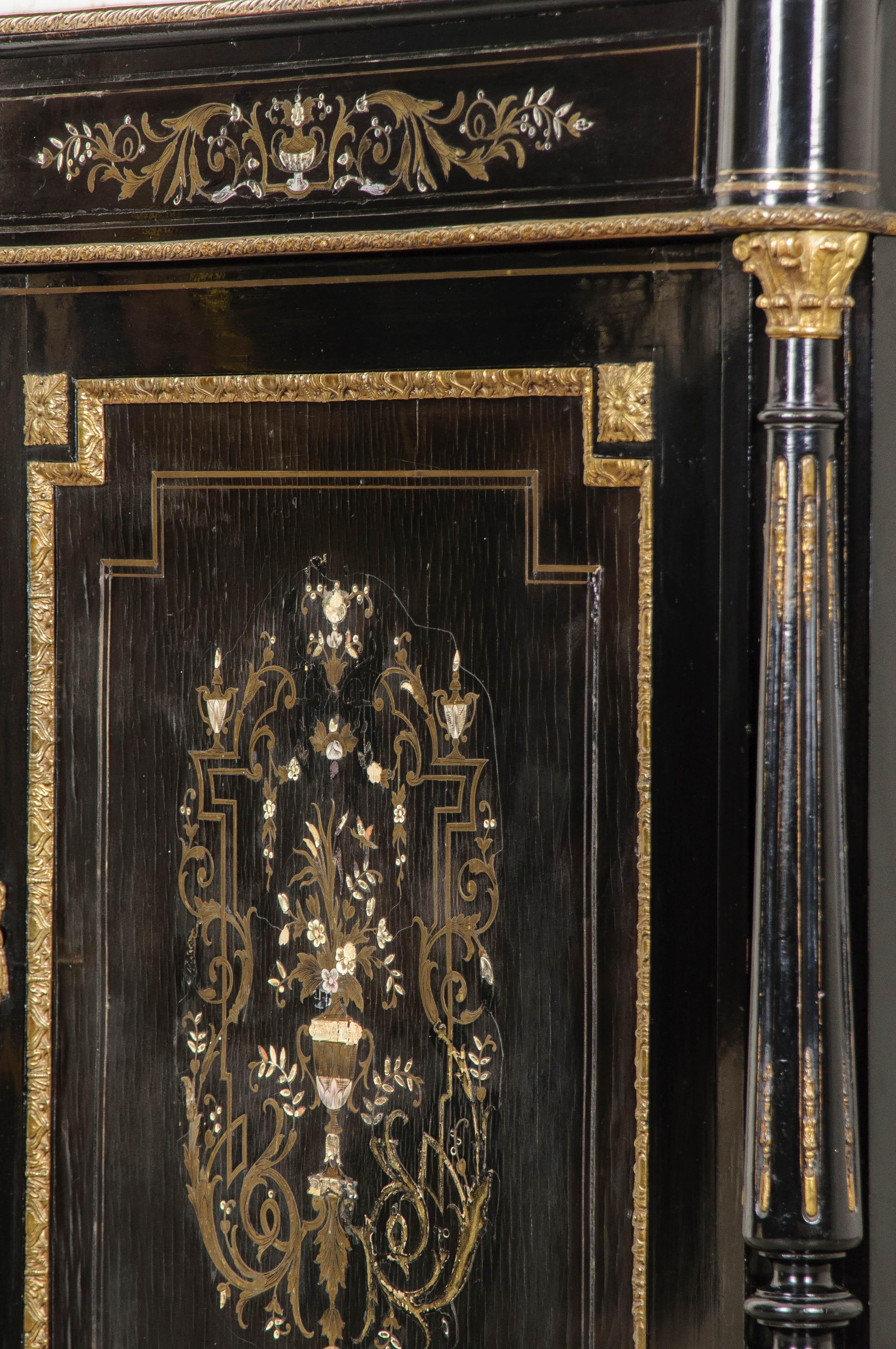 French 19th Century Black Lacquered Napoleon III Cabinet 5