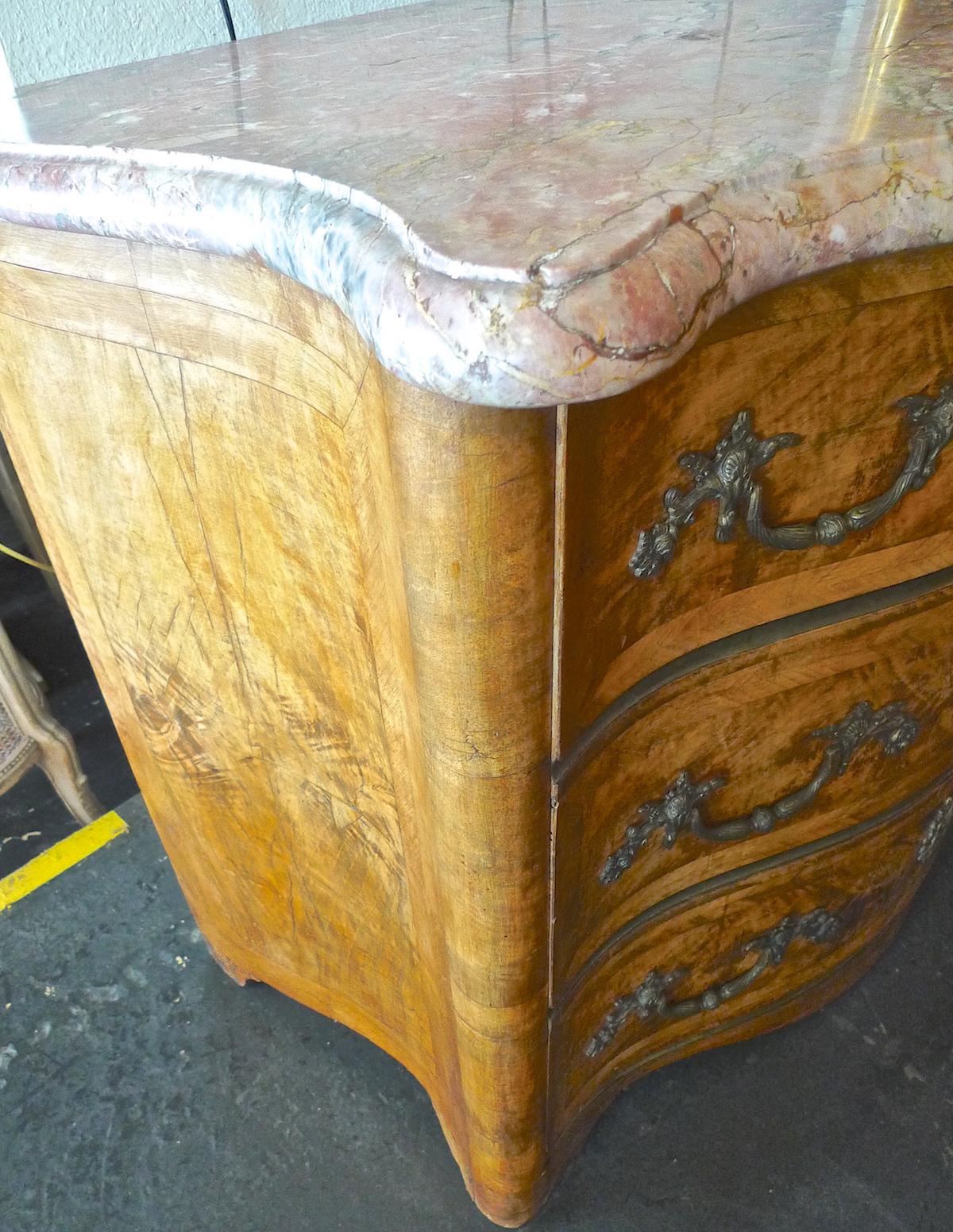 Veneer French 19th Century Bow-Fronted Burl Walnut Chest of Drawers with a Marble Top