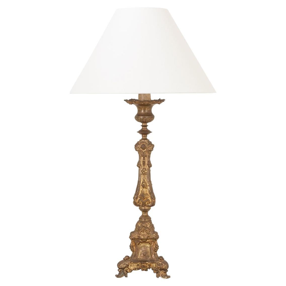Lampe bougeoir et abat-jour d'autel en laiton du XIXe siècle français en vente