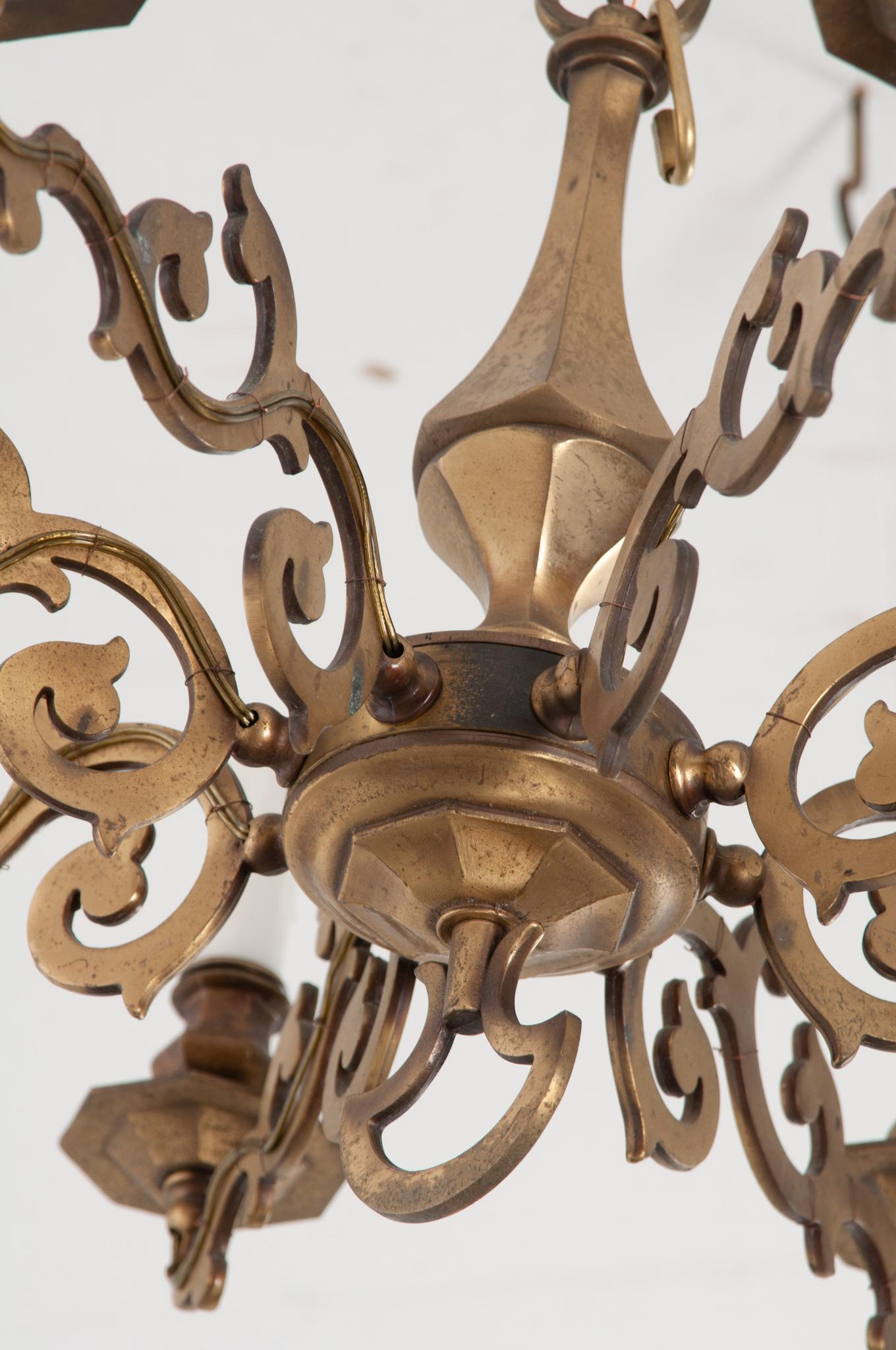 French 19th Century Brass Chandelier For Sale 1