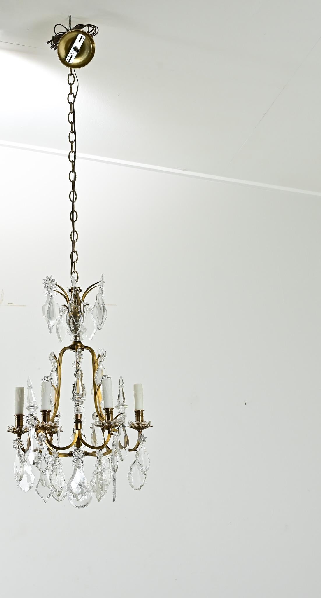 Altro Lampadario francese del XIX secolo in ottone e cristallo in vendita