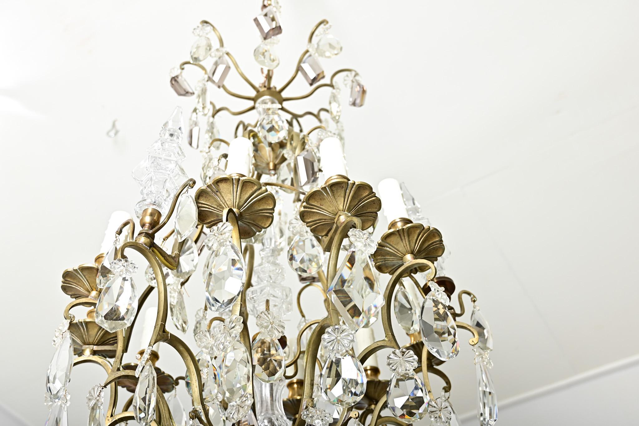 Francese French 19th Century Brass & Crystal Chandelier in vendita