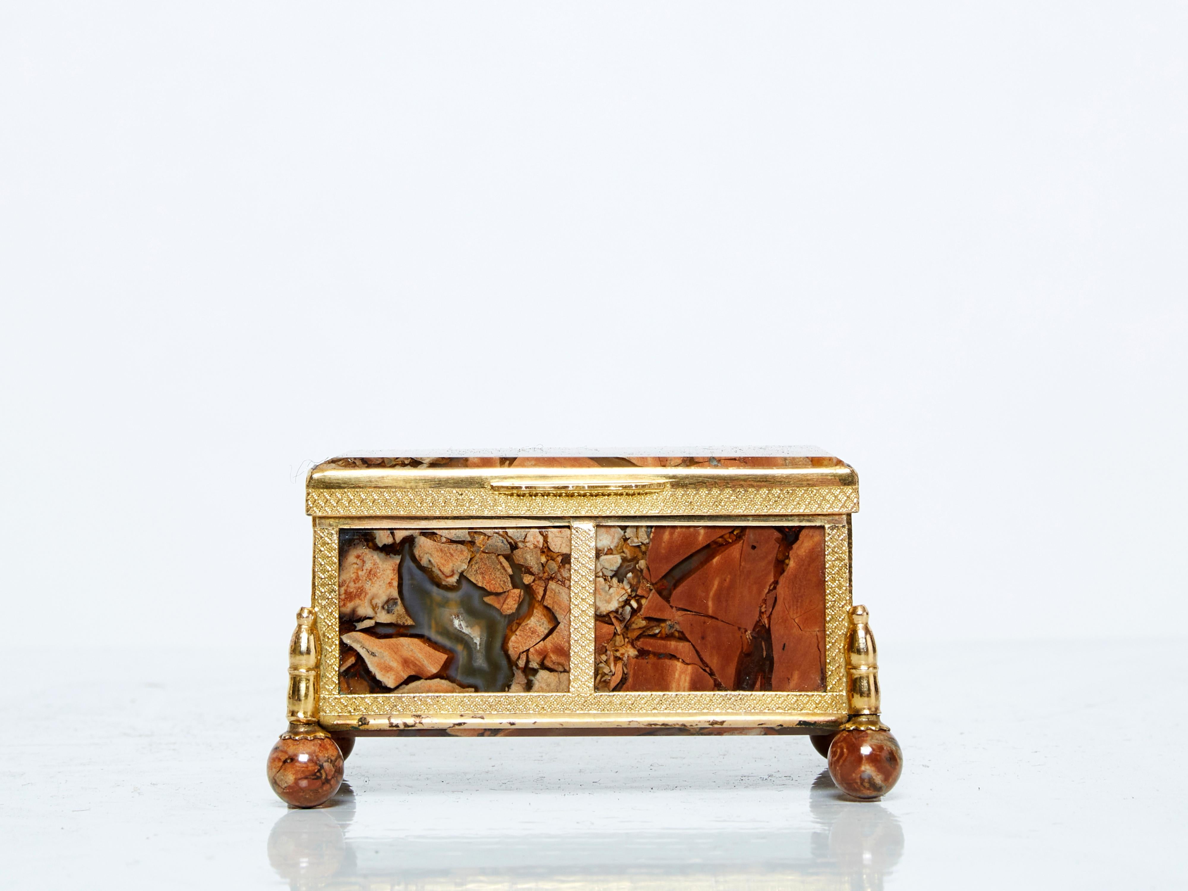 French 19th Century Brass Red Agate Stone Jewellery Box Napoleon III In Good Condition For Sale In Paris, IDF