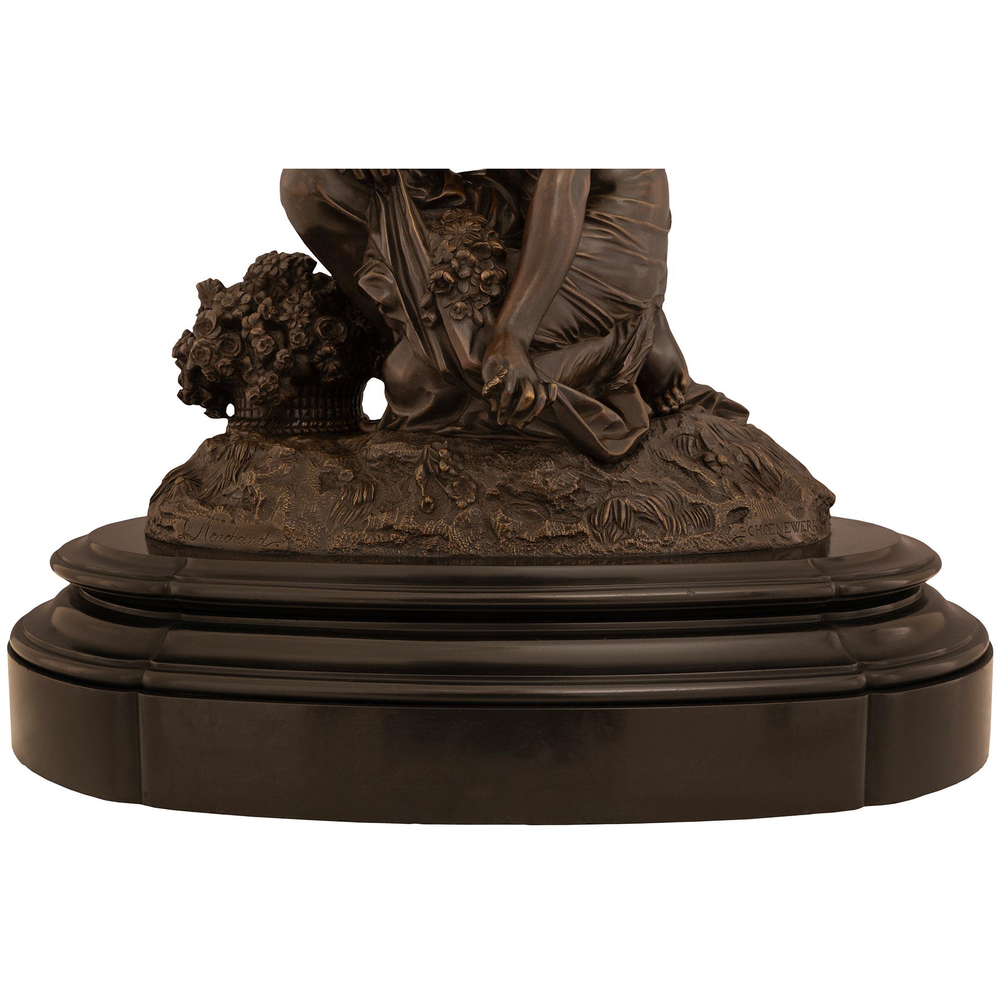 Französische Statue aus Bronze und Marmor des 19. Jahrhunderts, signiert von Schoenewerk And Marchand im Angebot 3