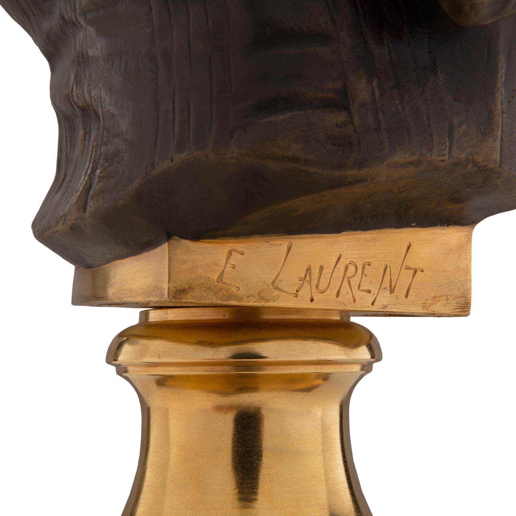 Busto francés de bronce y ormolu del siglo XIX, firmado Elie-Joseph Laurent en venta 1
