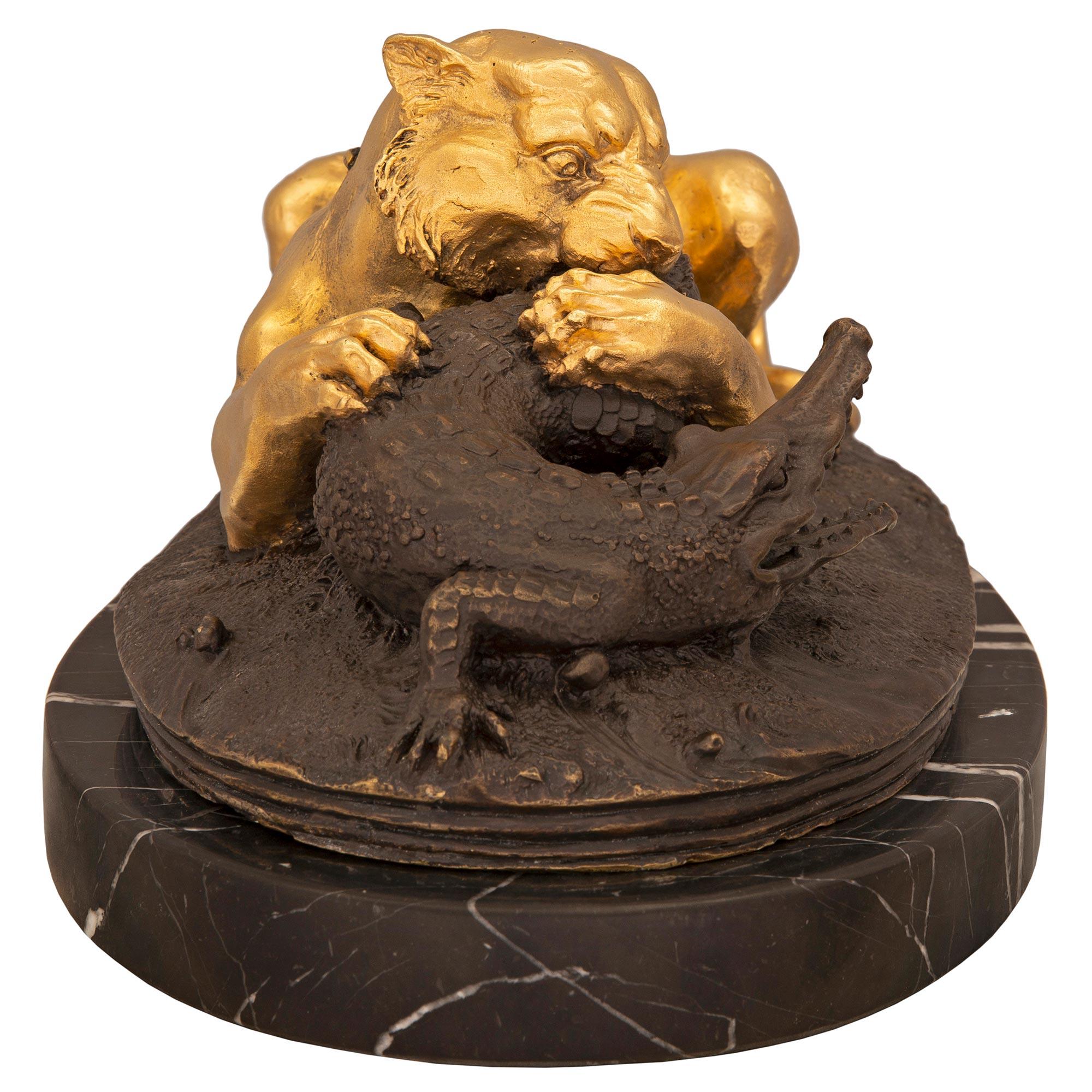 French 19th Century Bronze and Ormolu Statue of a Panther Eating an Alligator In Good Condition For Sale In West Palm Beach, FL