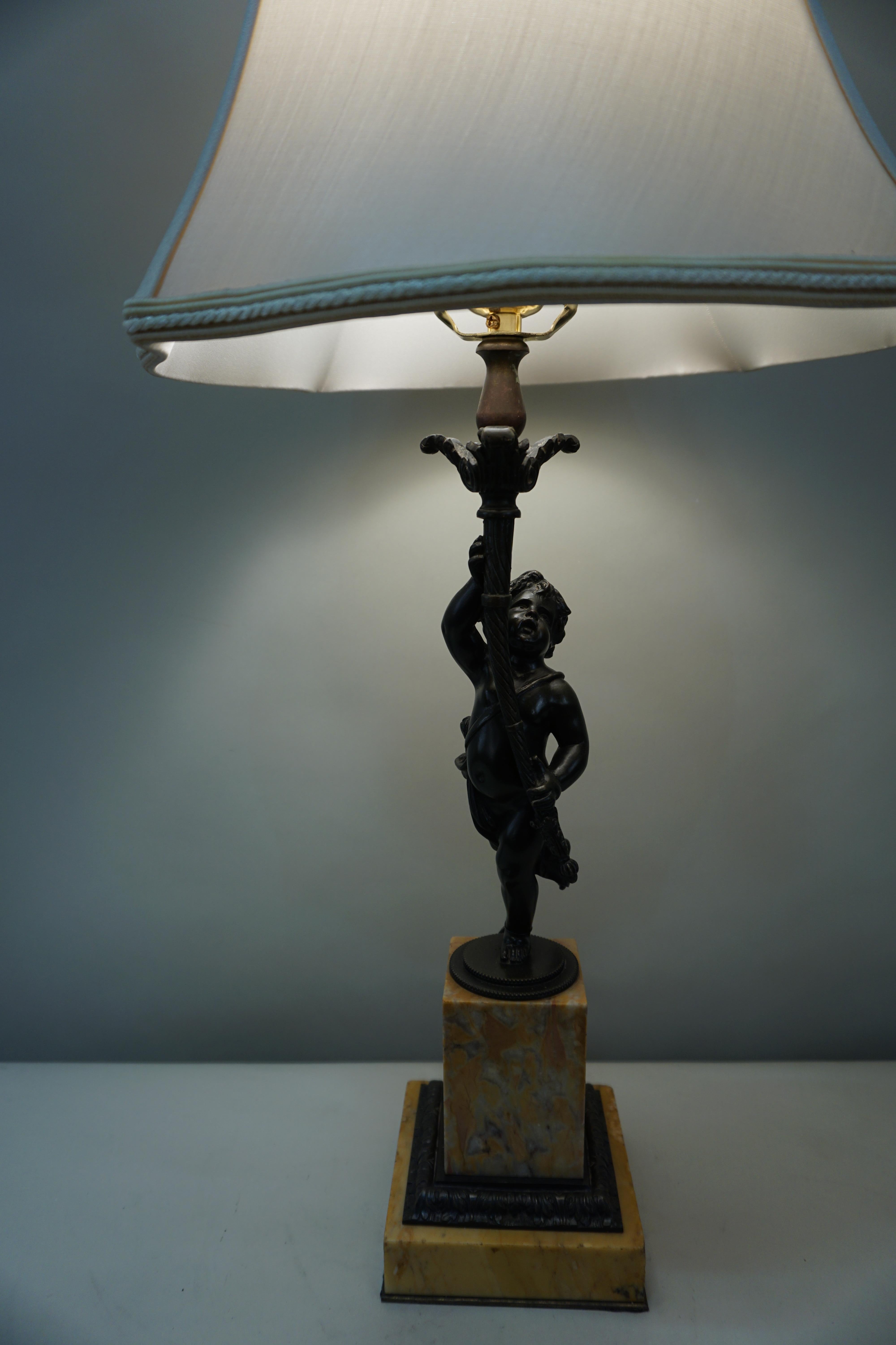 French 19th Century Bronze Cherub Sculpture Table Lamp 2