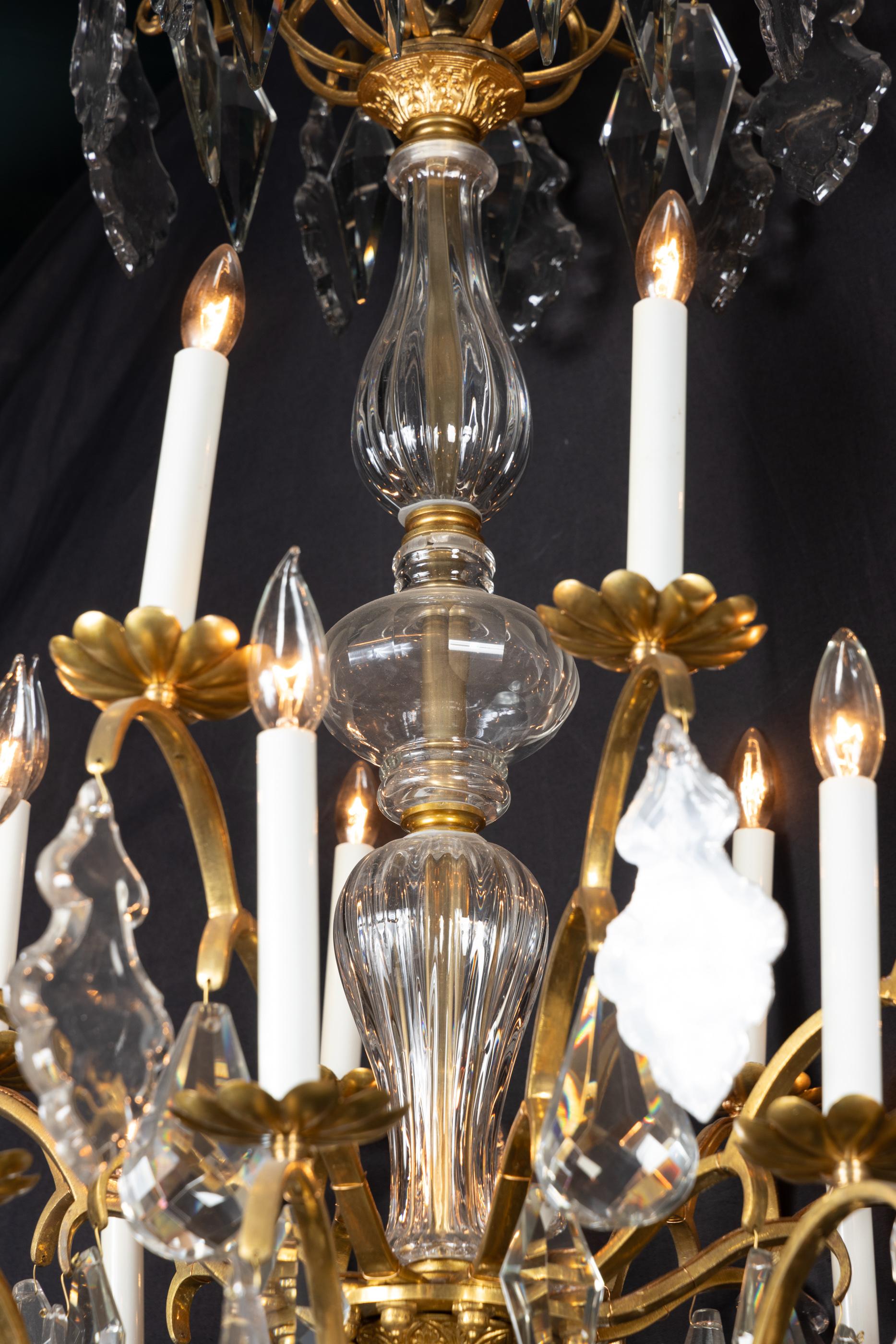 Lampadario francese del XIX secolo in bronzo e cristallo in vendita 4