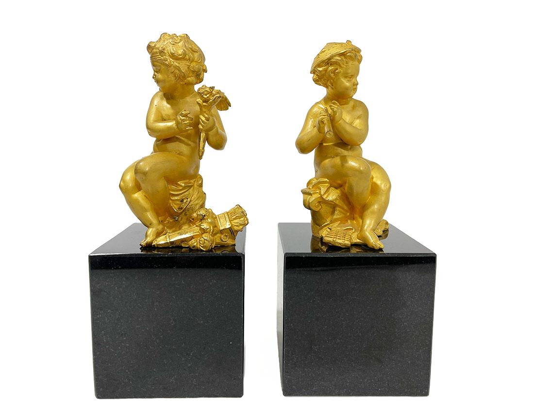 Francese, XIX secolo Putti in bronzo dorato in vendita 1