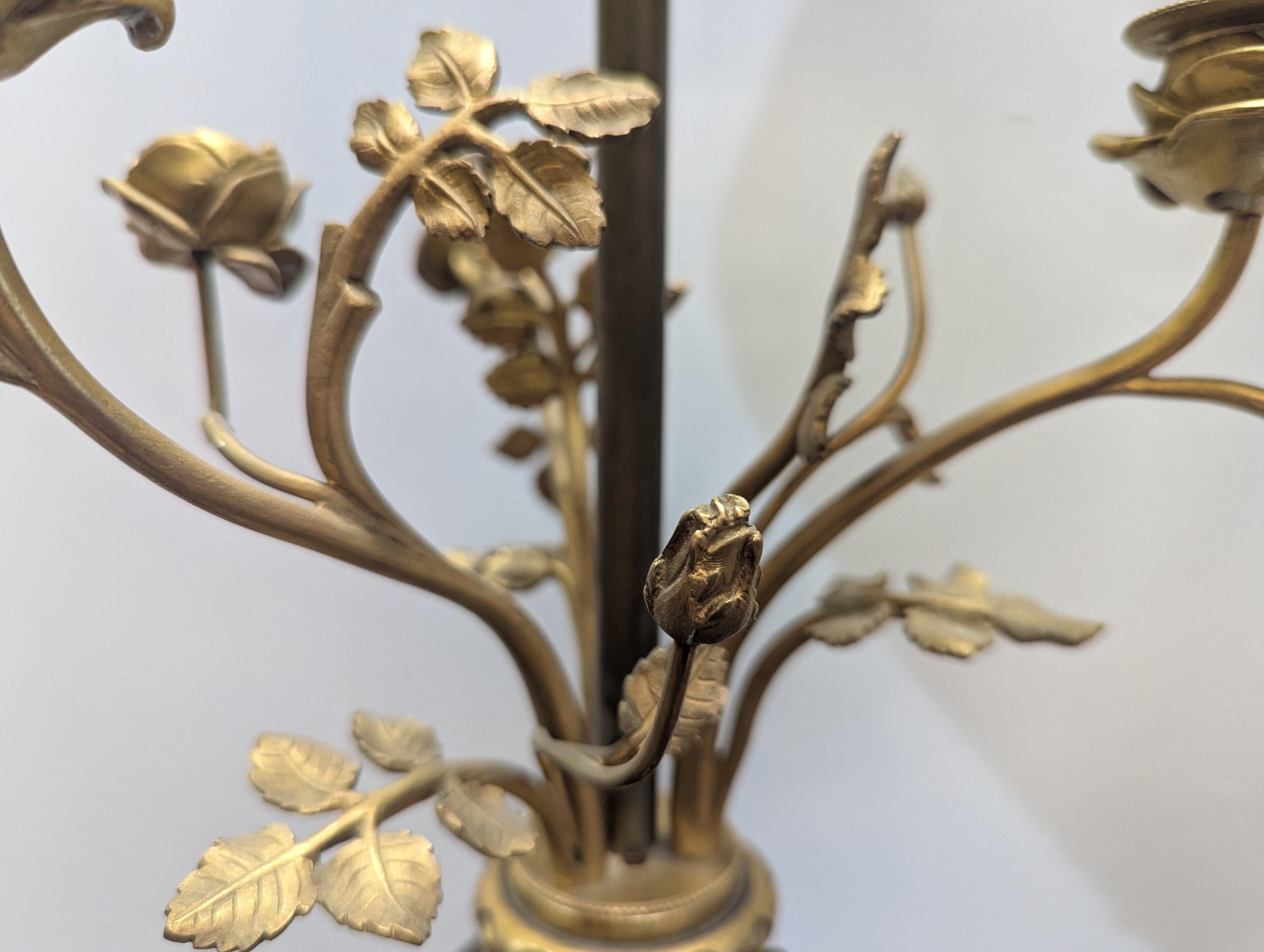 Pareja de Candelabros Putti de Bronce Franceses del Siglo XIX en venta 4