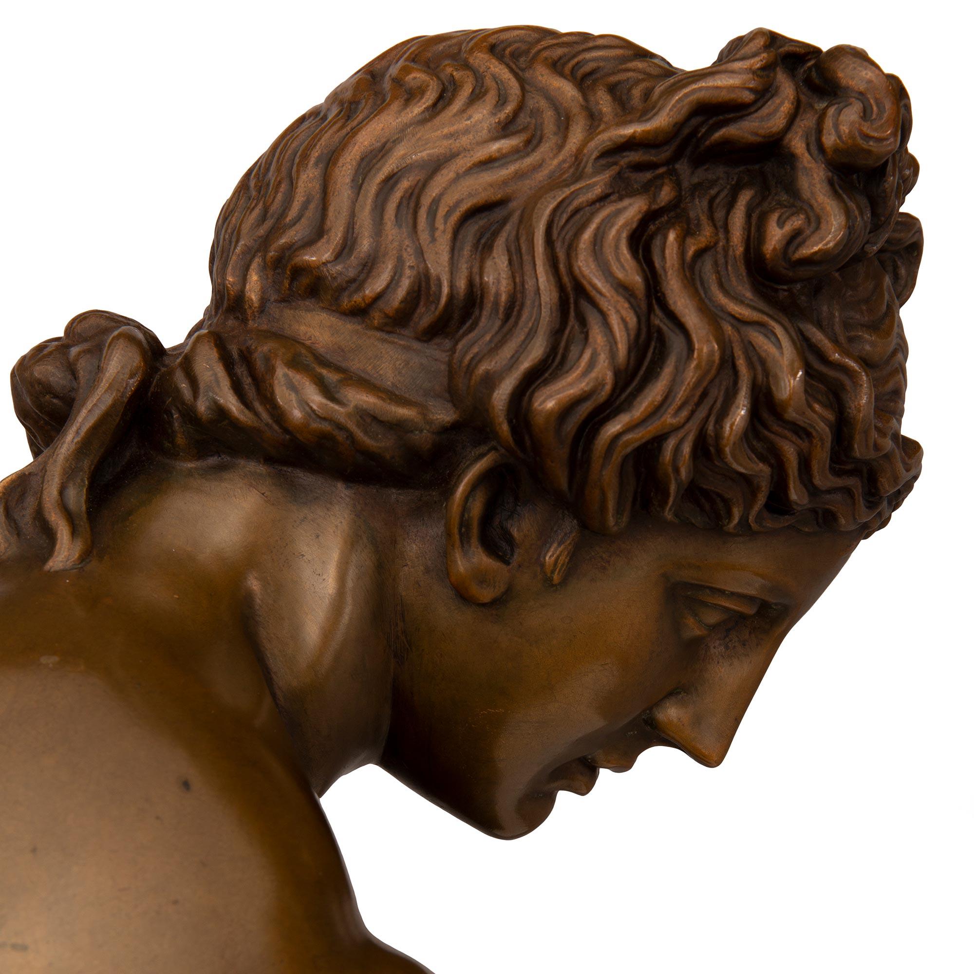 French 19th Century Bronze Statue of Venus, Signed Barbedienne In Good Condition For Sale In West Palm Beach, FL