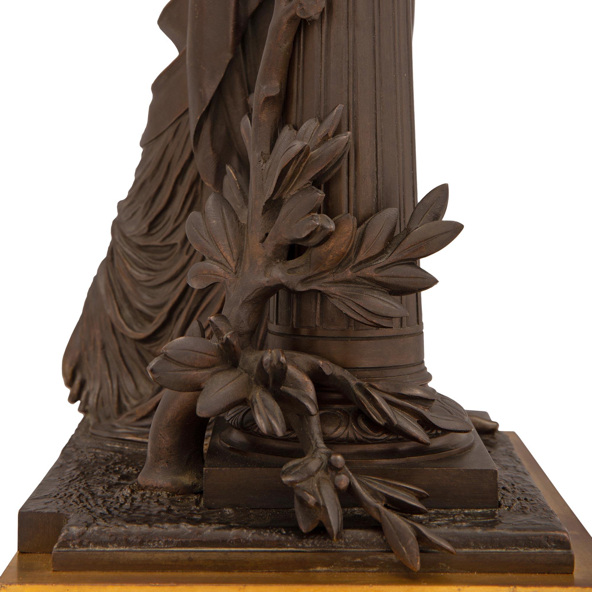 Bronzo Statua di bronzo francese del XIX secolo, firmata H. H. Dumaige in vendita