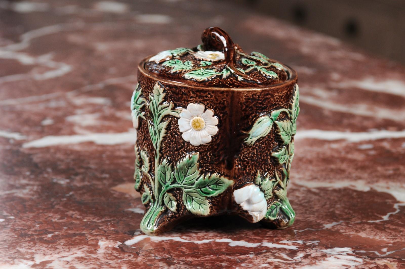 French 19th Century Brown Majolica Lidded Jar with Moulded Floral Décor For Sale 6