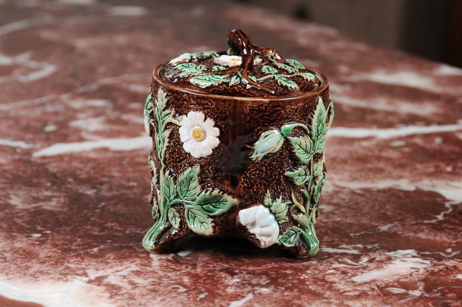 French 19th Century Brown Majolica Lidded Jar with Moulded Floral Décor For Sale 2