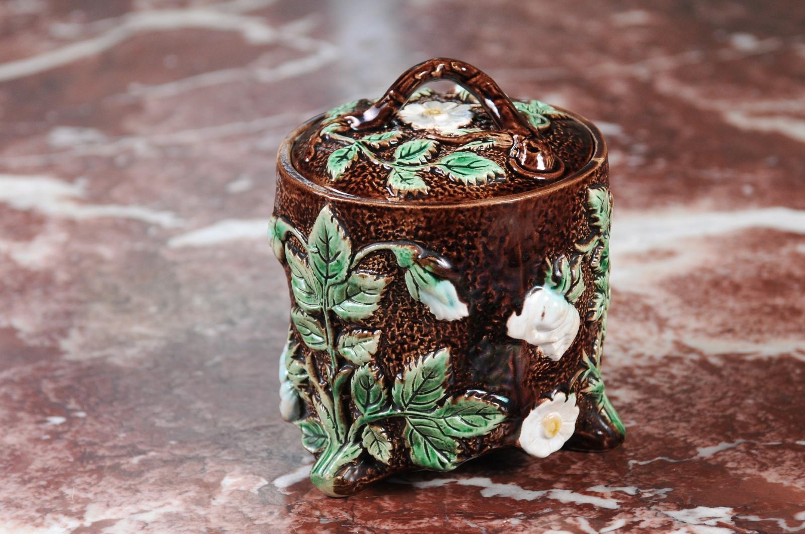 French 19th Century Brown Majolica Lidded Jar with Moulded Floral Décor For Sale 5