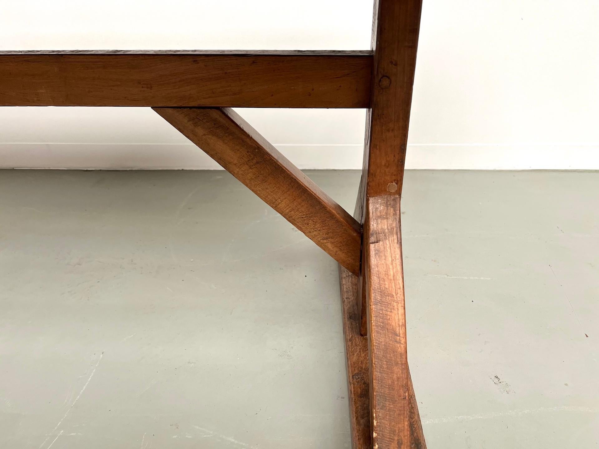Chêne Table en chêne brutaliste française du 19e siècle en vente