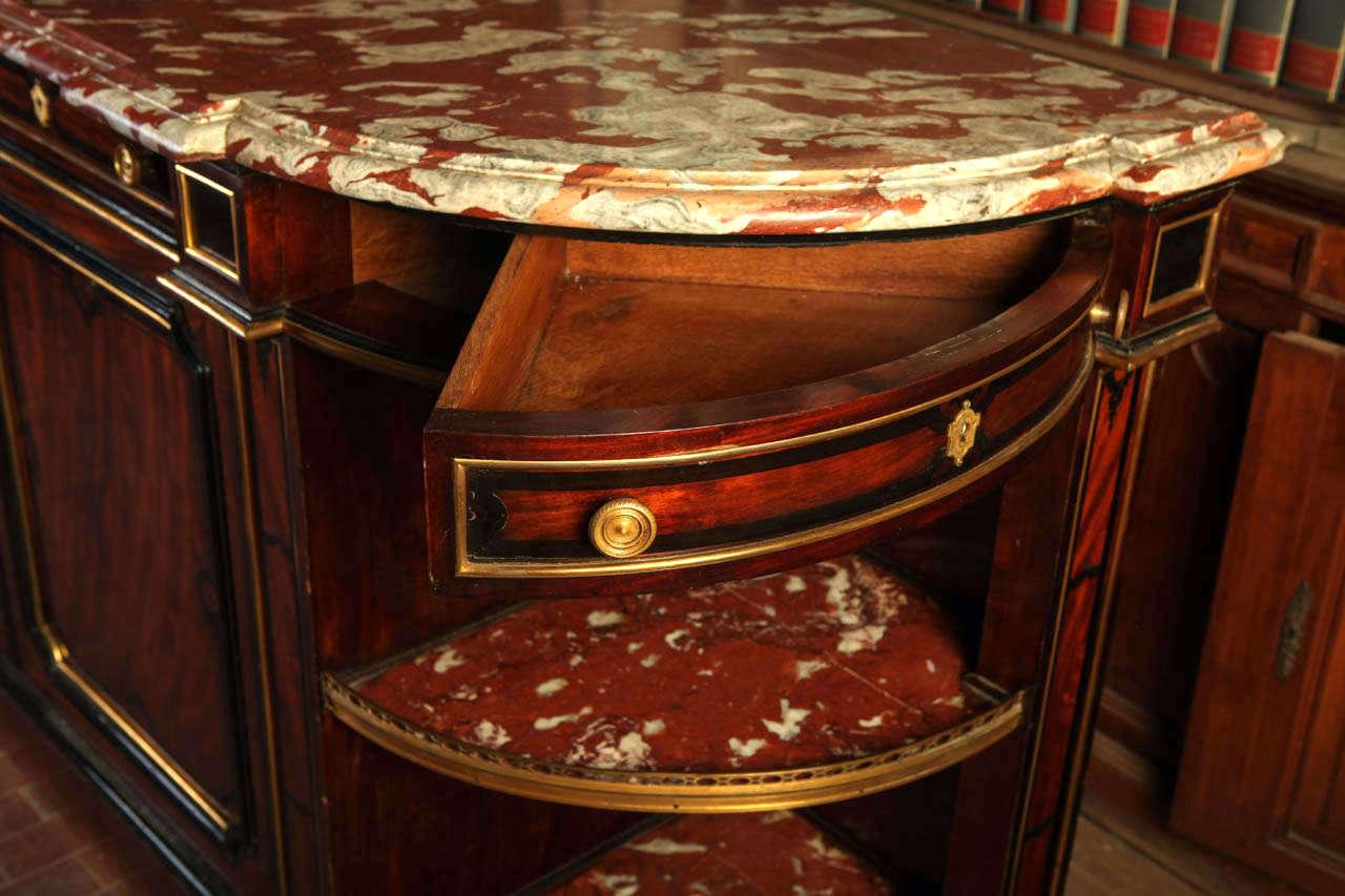 Bois Buffet français du 19ème siècle avec plateau en marbre Royal Rouge de Languedoc en vente