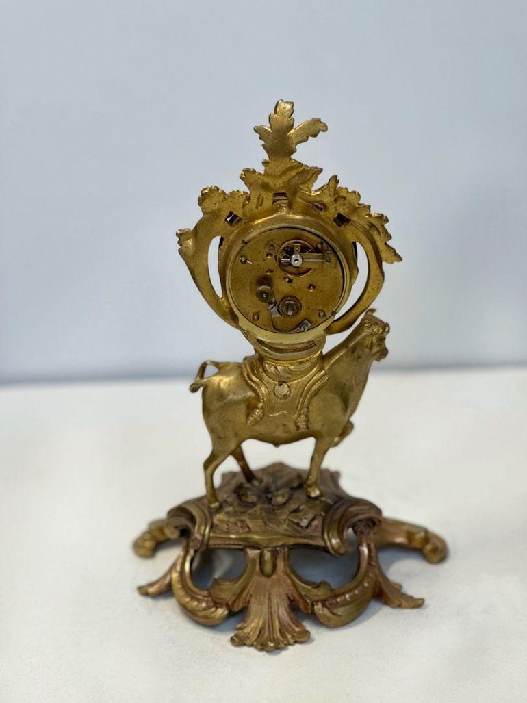 Französische Stier-Bronze-Uhr aus dem 19. Jahrhundert im Angebot 2