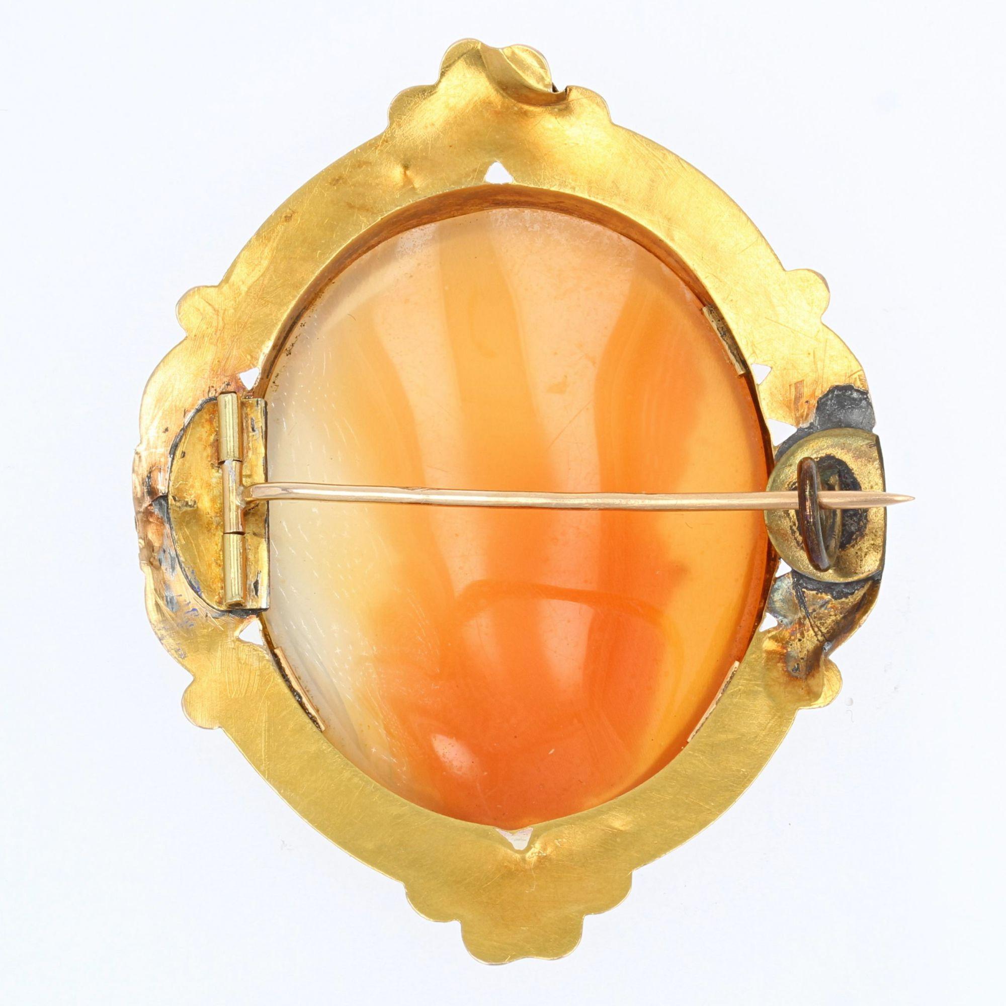 Franzsisch 19. Jahrhundert Kamee-Emaille 18 Karat Gelbgold Brosche Ohrringe Set im Zustand „Gut“ im Angebot in Poitiers, FR