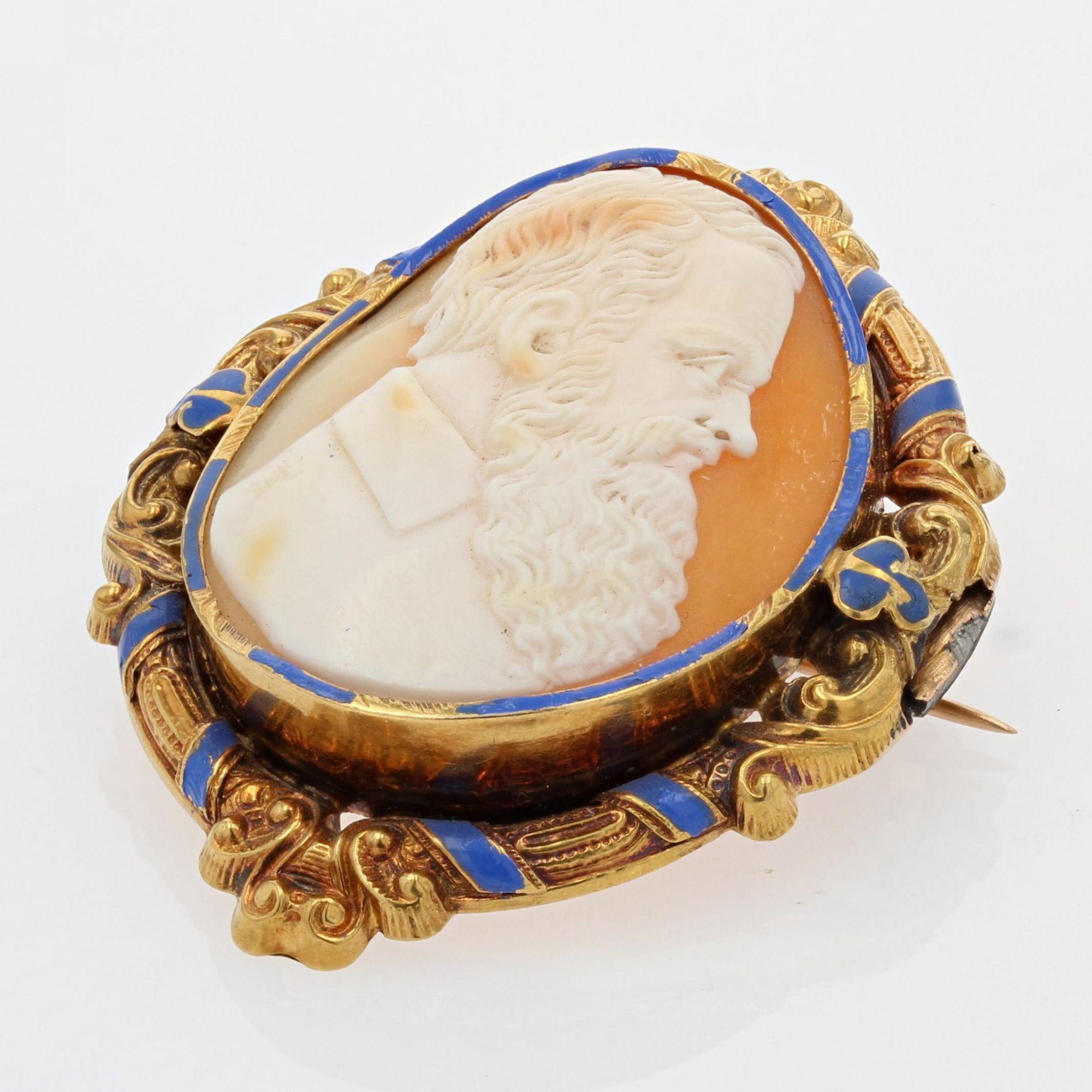 Women's French 19th Century Cameo Enamel 18 Karat Yellow Gold Brooch Earrings Set For Sale