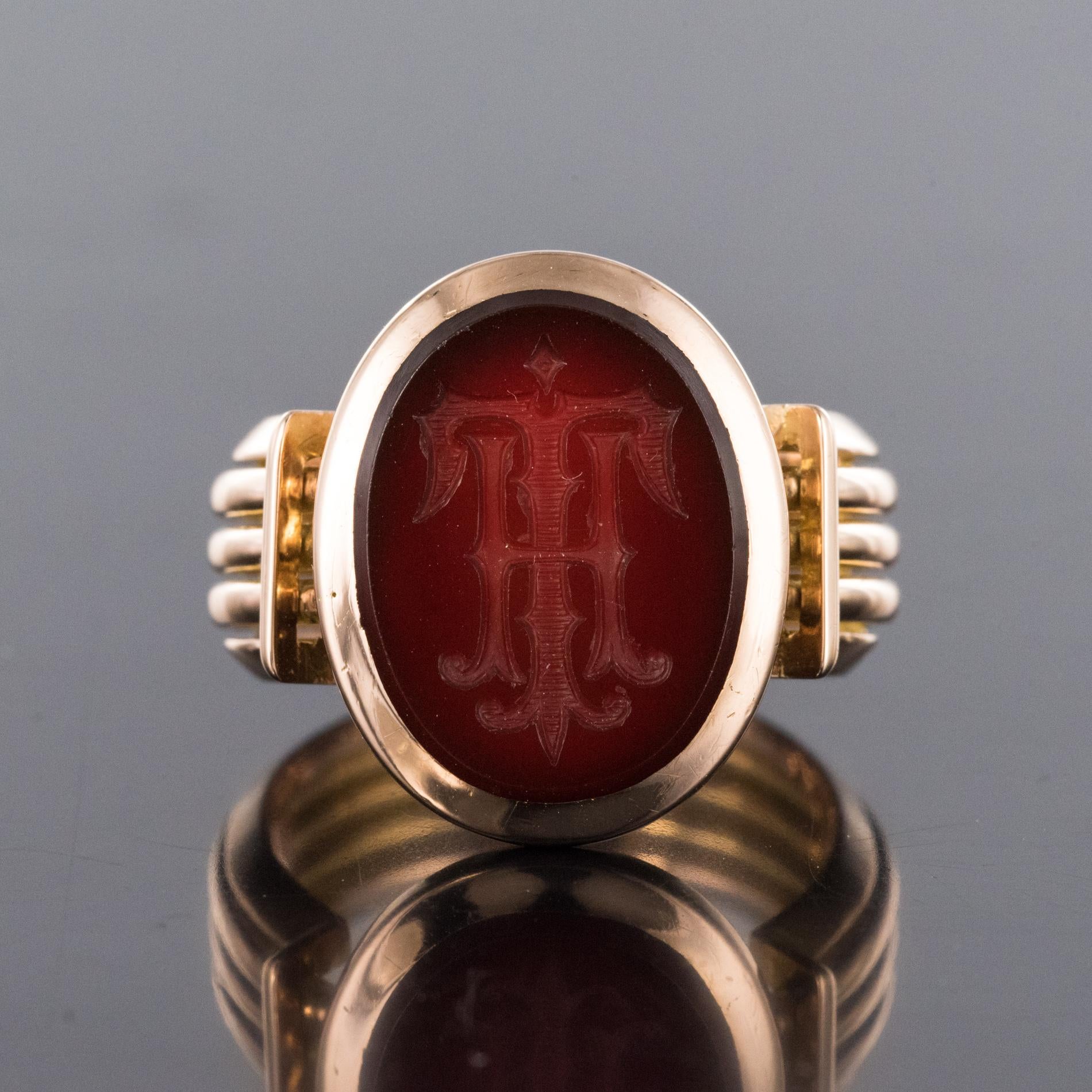 Napoleon III French 19th Century Carnelian Intaglio 18 Karat Yellow Gold Signet Ring For Sale