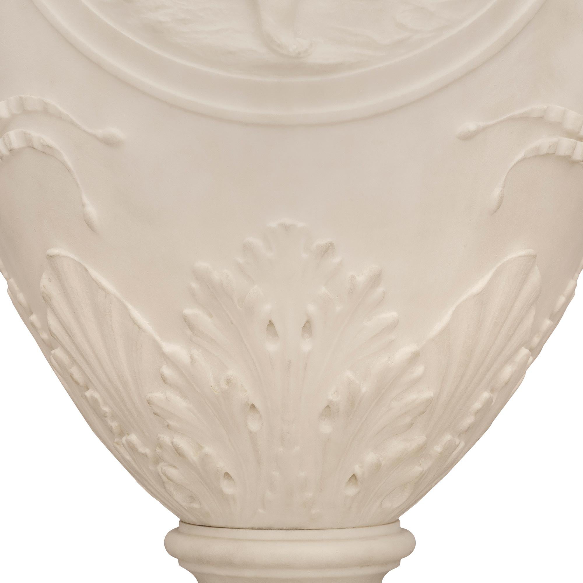 French 19th century Carrara marble urns signed D. Epinay Carls Adrien Prosper For Sale 8