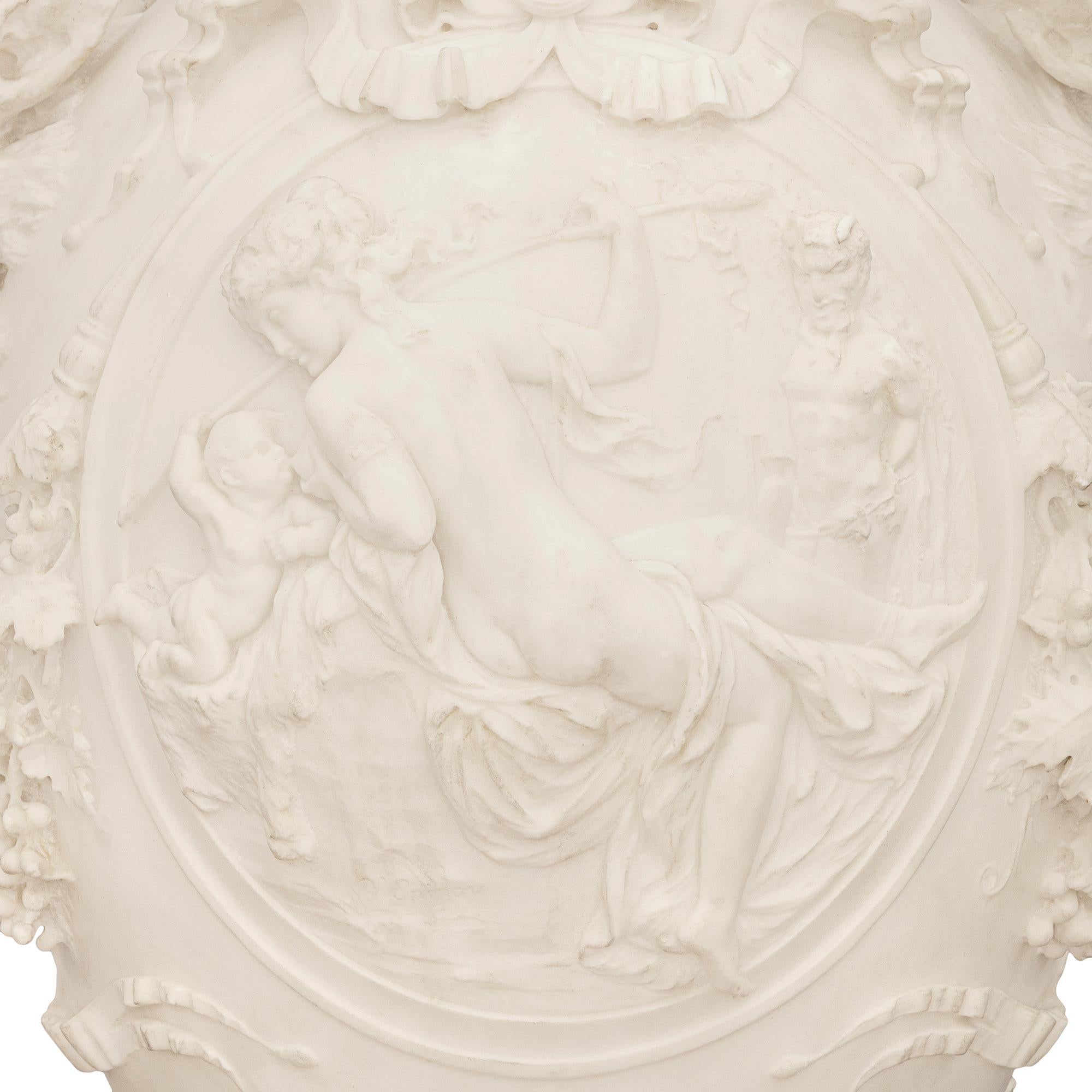 French 19th century Carrara marble urns signed D. Epinay Carls Adrien Prosper For Sale 3