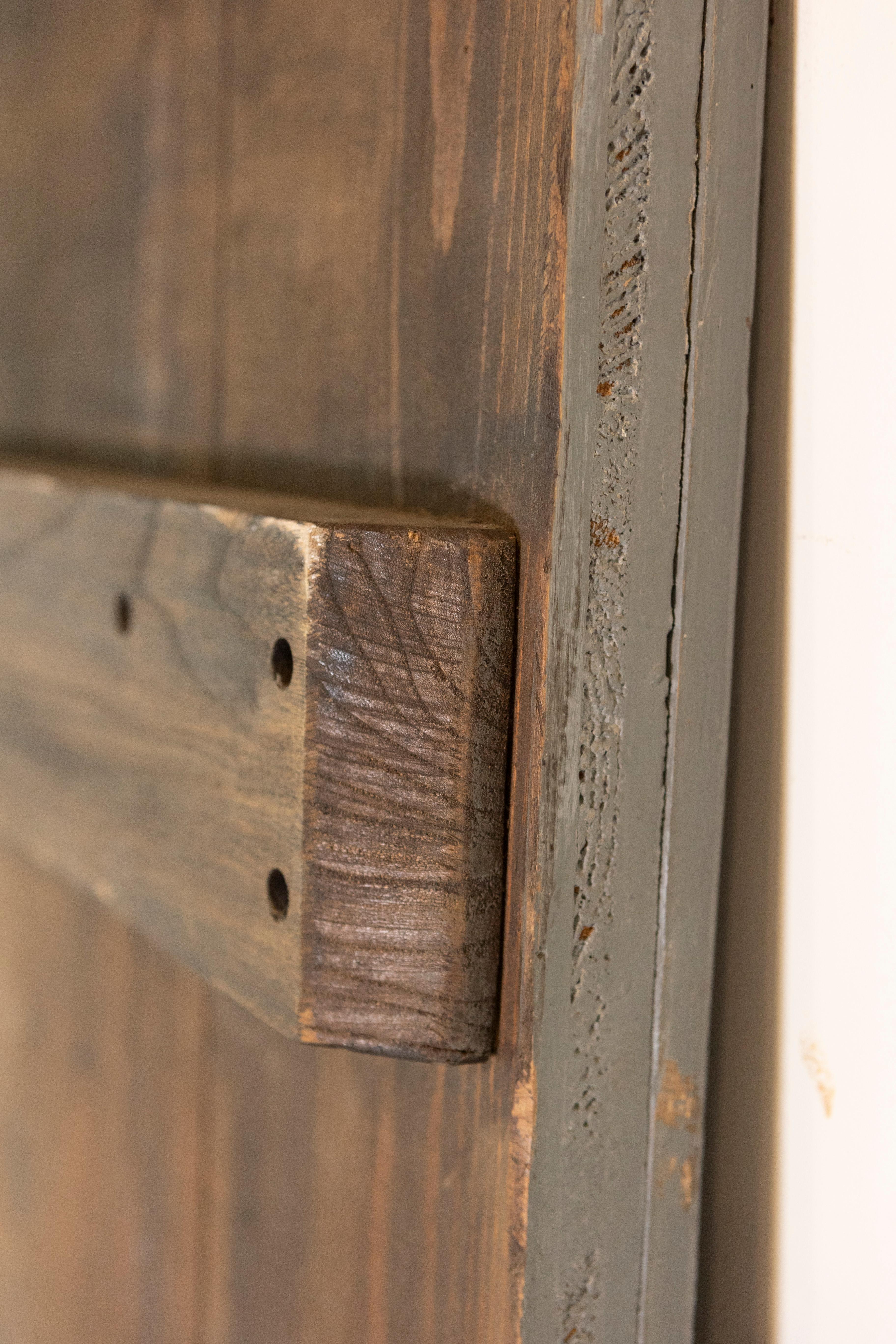 Pannello in legno intagliato e dipinto del XIX secolo francese con allegoria delle arti liberali in vendita 1