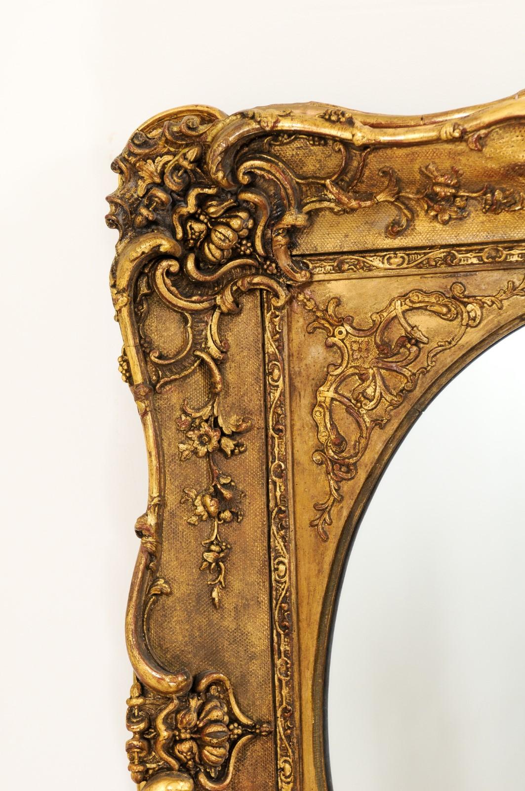 French 19th Century Carved Giltwood Mirror with Scrolling Foliage and Flowers 3