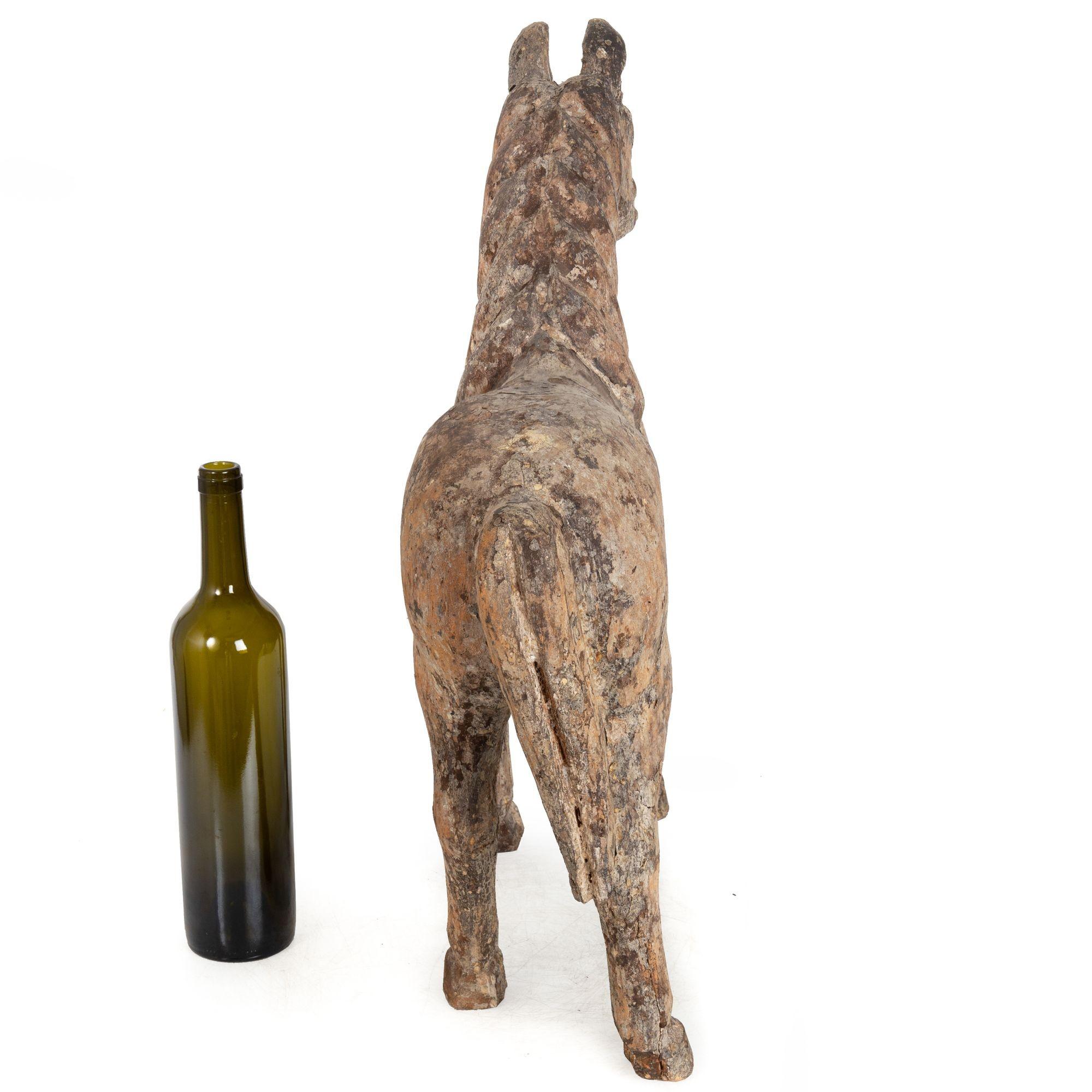 Gesso Cavallo francese del XIX secolo in legno duro intagliato, probabilmente con stampo in cartapesta in vendita