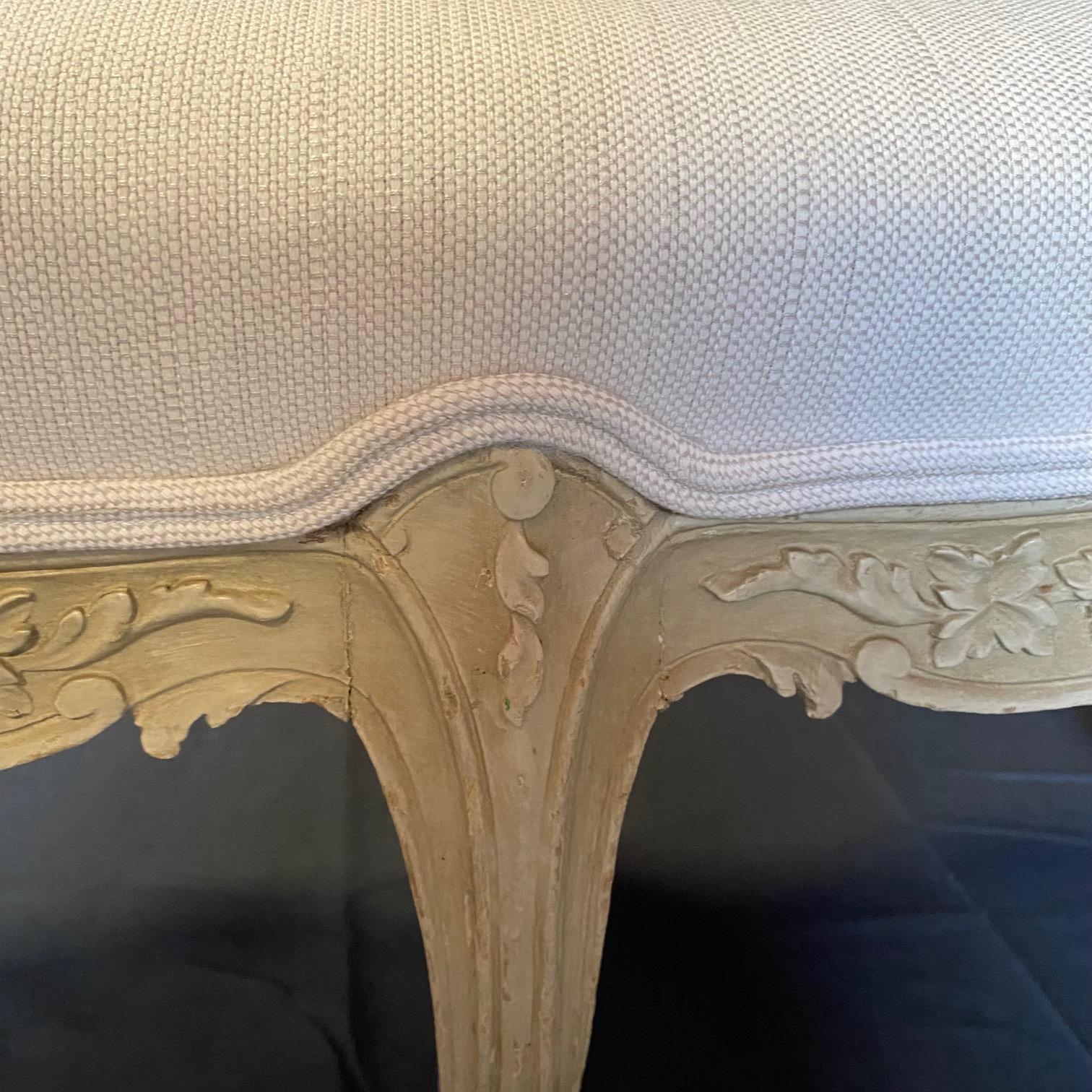  French 19th Century Carved Louis XV Bench or Window Seat with Original Paint For Sale 1