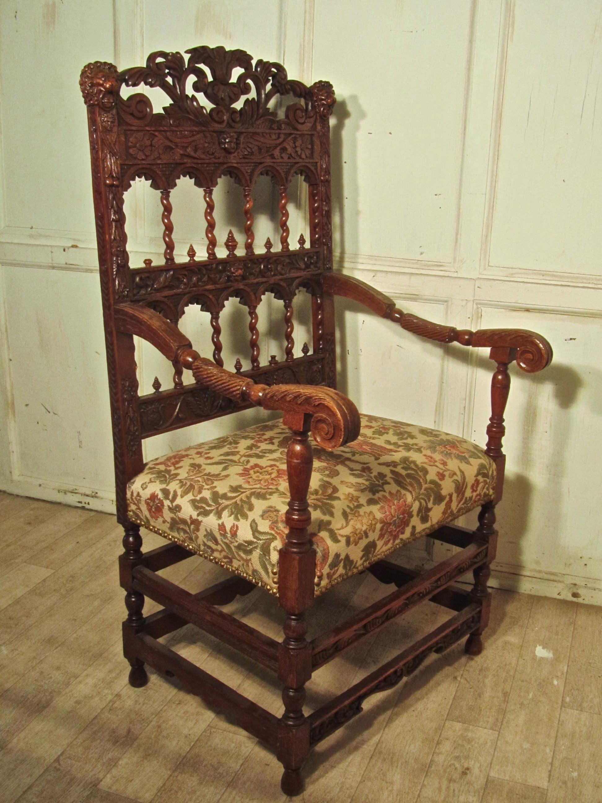 French 19th Century Carved Oak Armchair, Throne or Hall Chair In Good Condition In Chillerton, Isle of Wight
