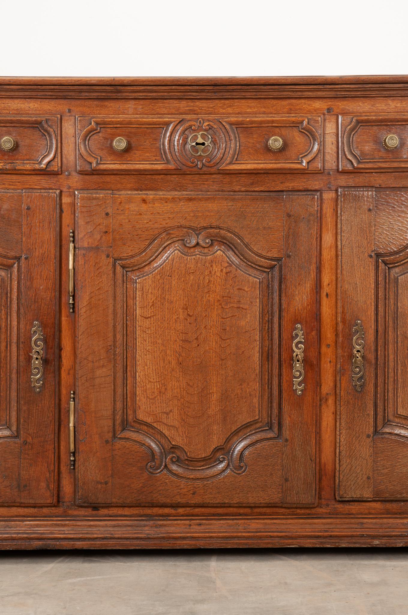 French 19th Century Carved Oak Enfilade In Good Condition In Baton Rouge, LA