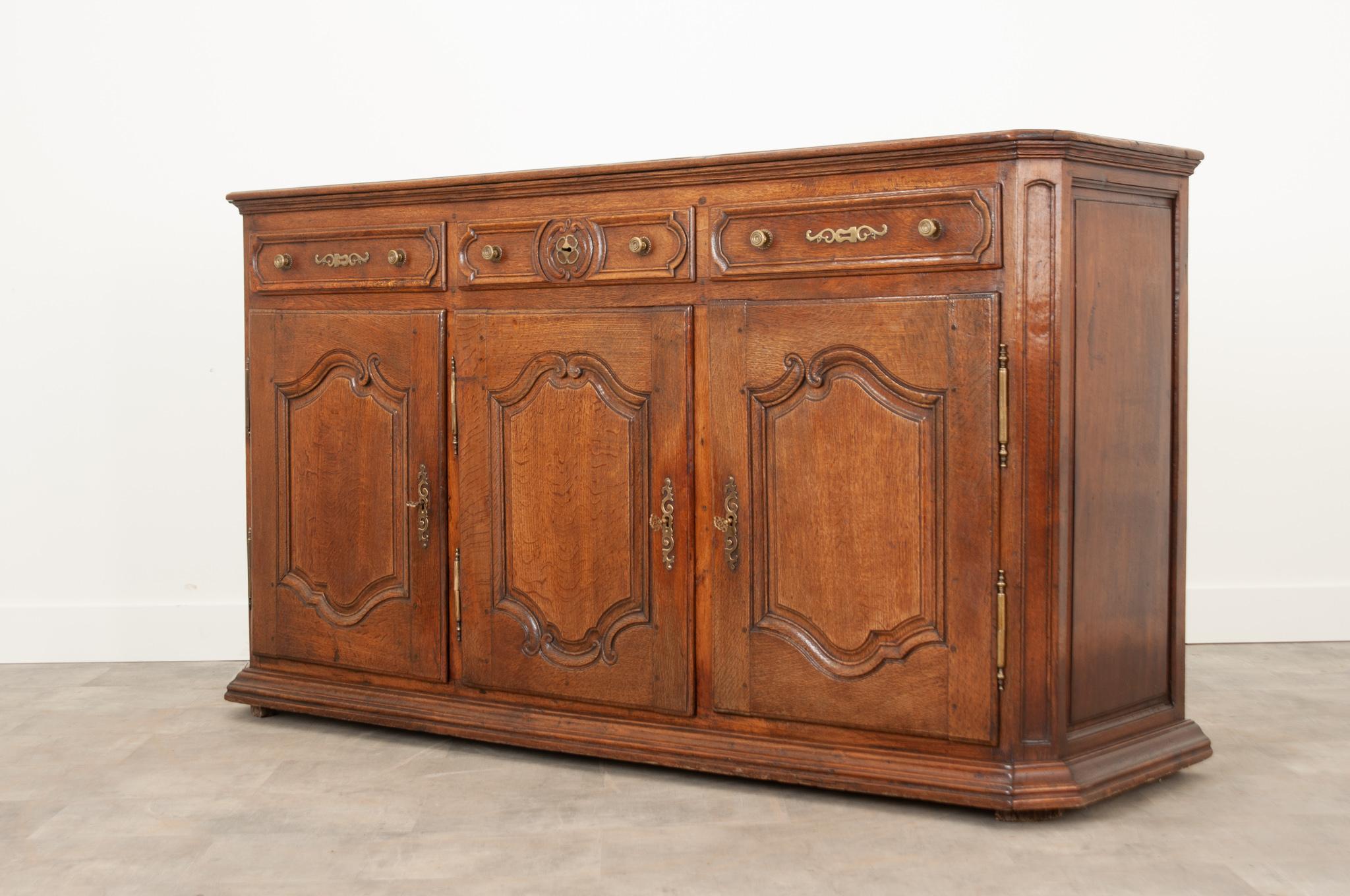 French 19th Century Carved Oak Enfilade 3