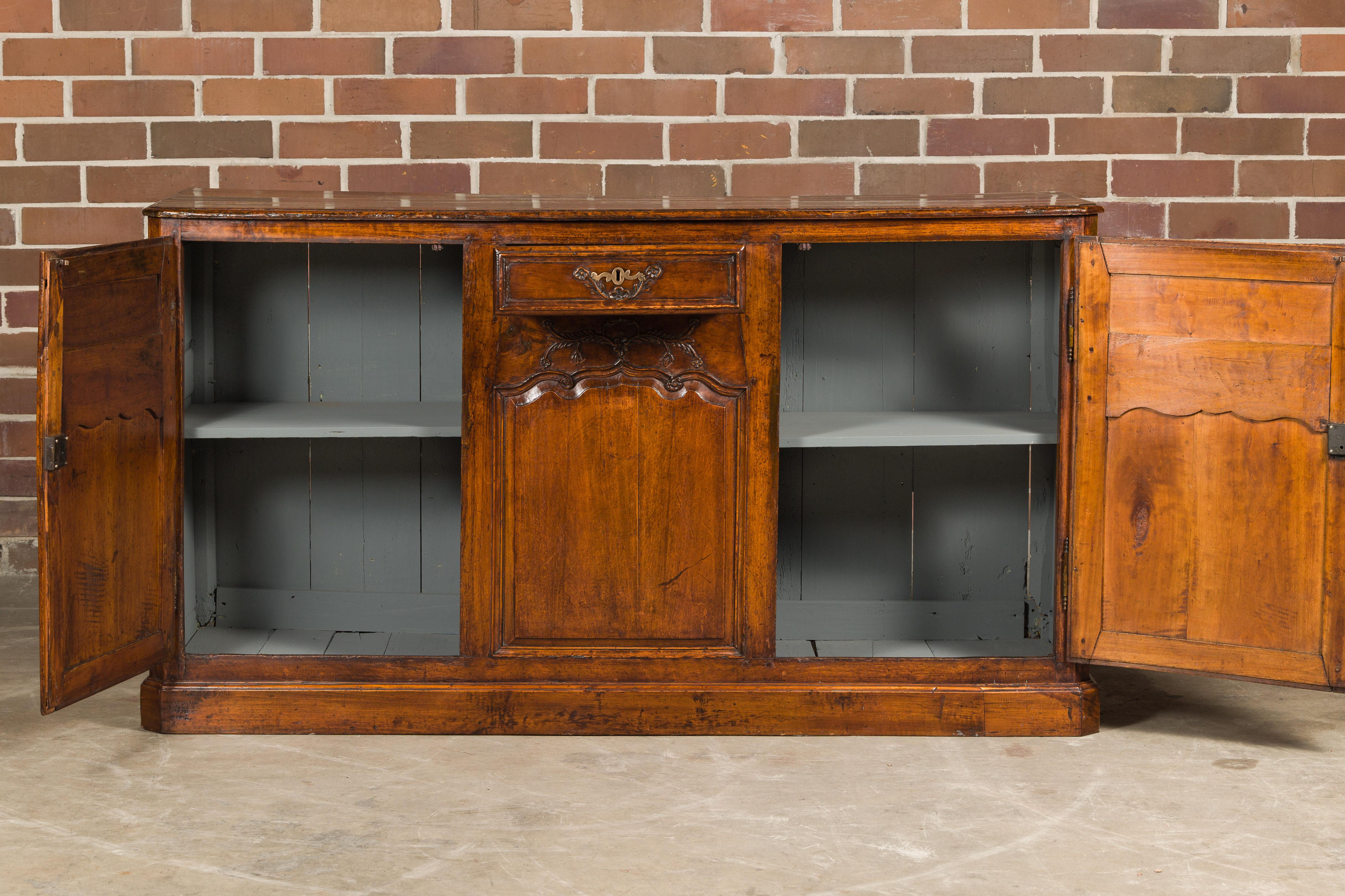 French 19th Century Carved Walnut Buffet with Two Doors and Single Drawer 7