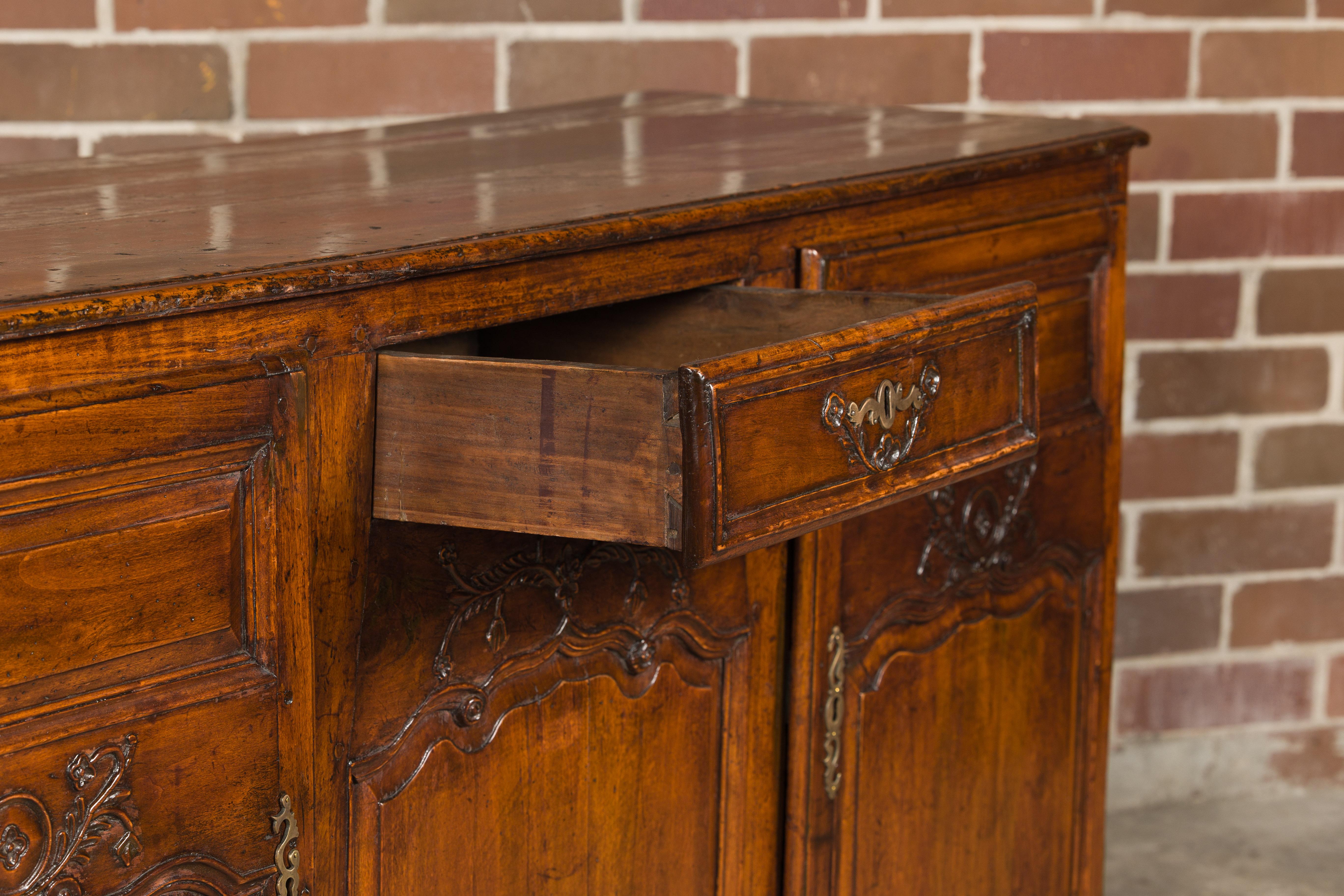 French 19th Century Carved Walnut Buffet with Two Doors and Single Drawer For Sale 9