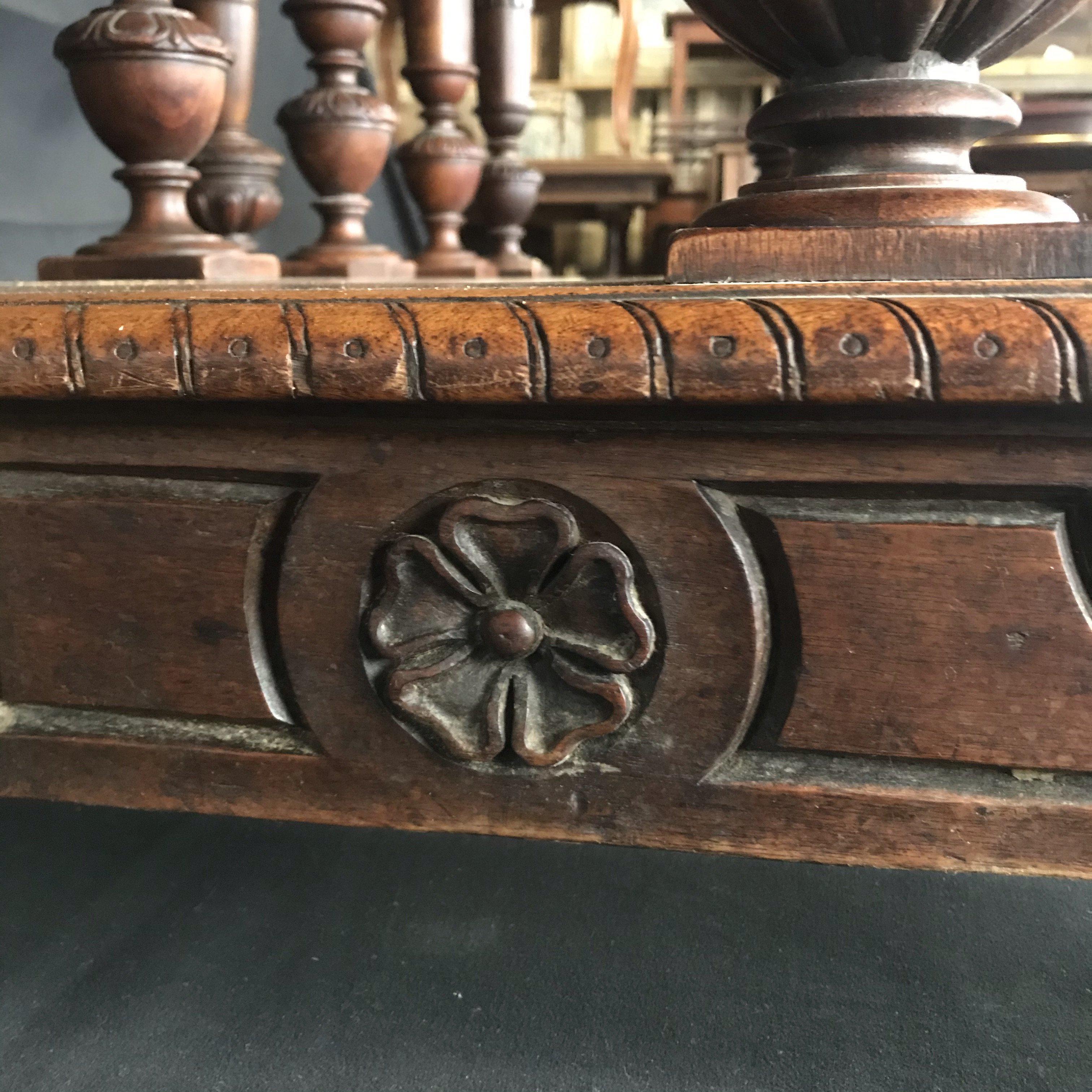 French 19th Century Carved Walnut Dining Table Extendable 11