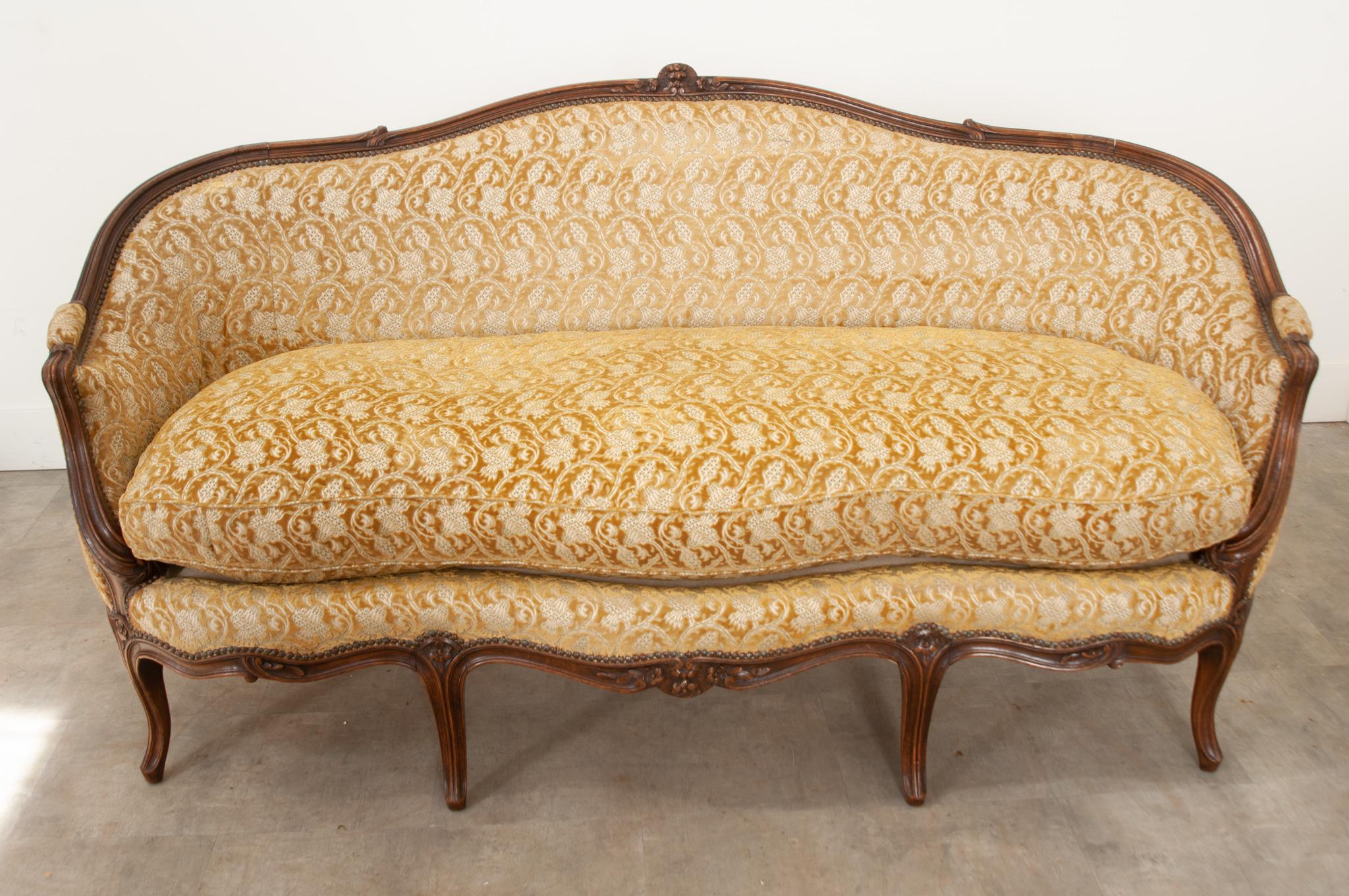 French Provincial French 19th Century Carved Walnut Settee For Sale