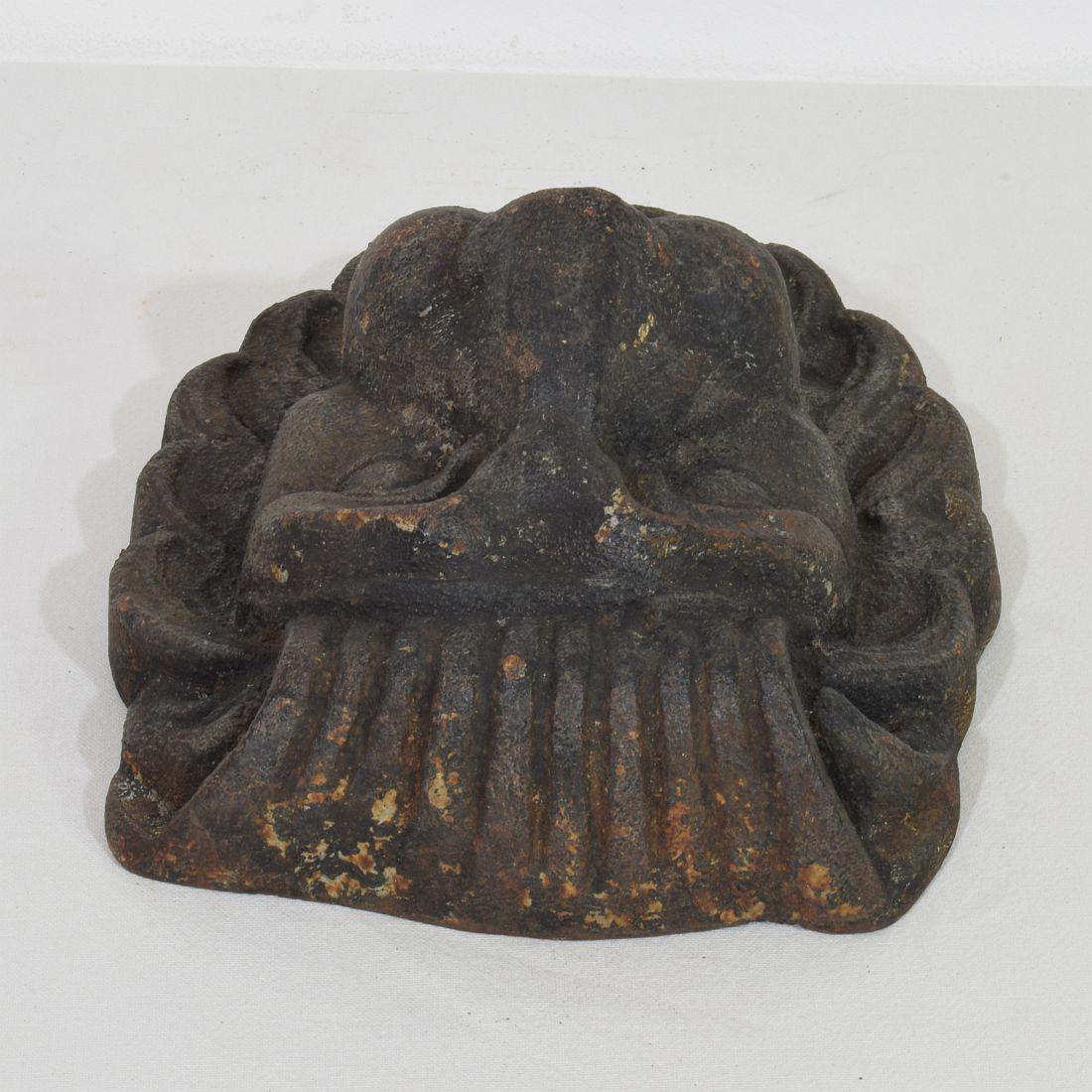 French, 19th Century Cast Iron Lion Fountain Head 6