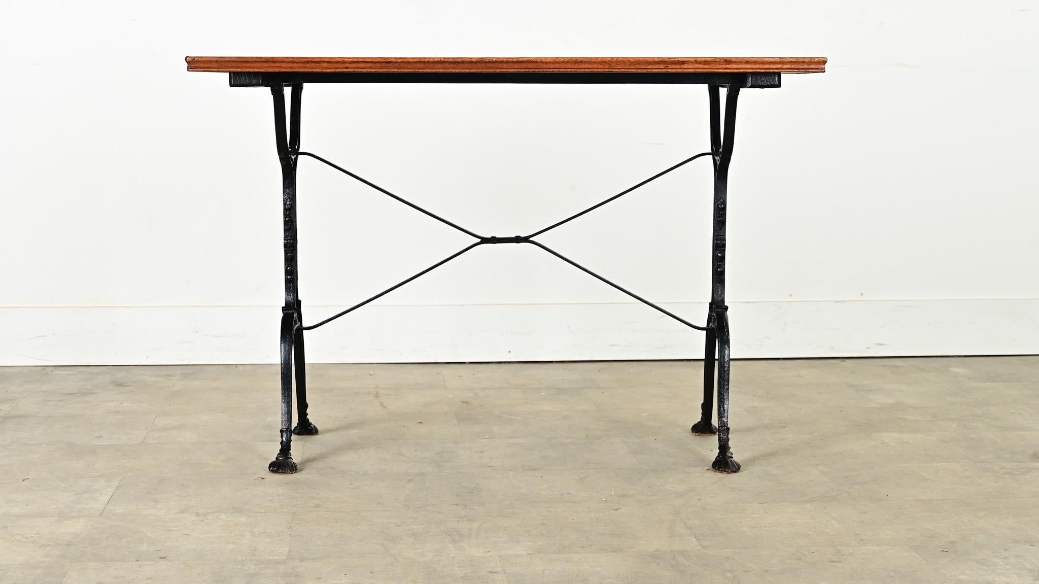 Beaux-Arts Table de bistrot française en fonte et Oak Oak du 19ème siècle en vente
