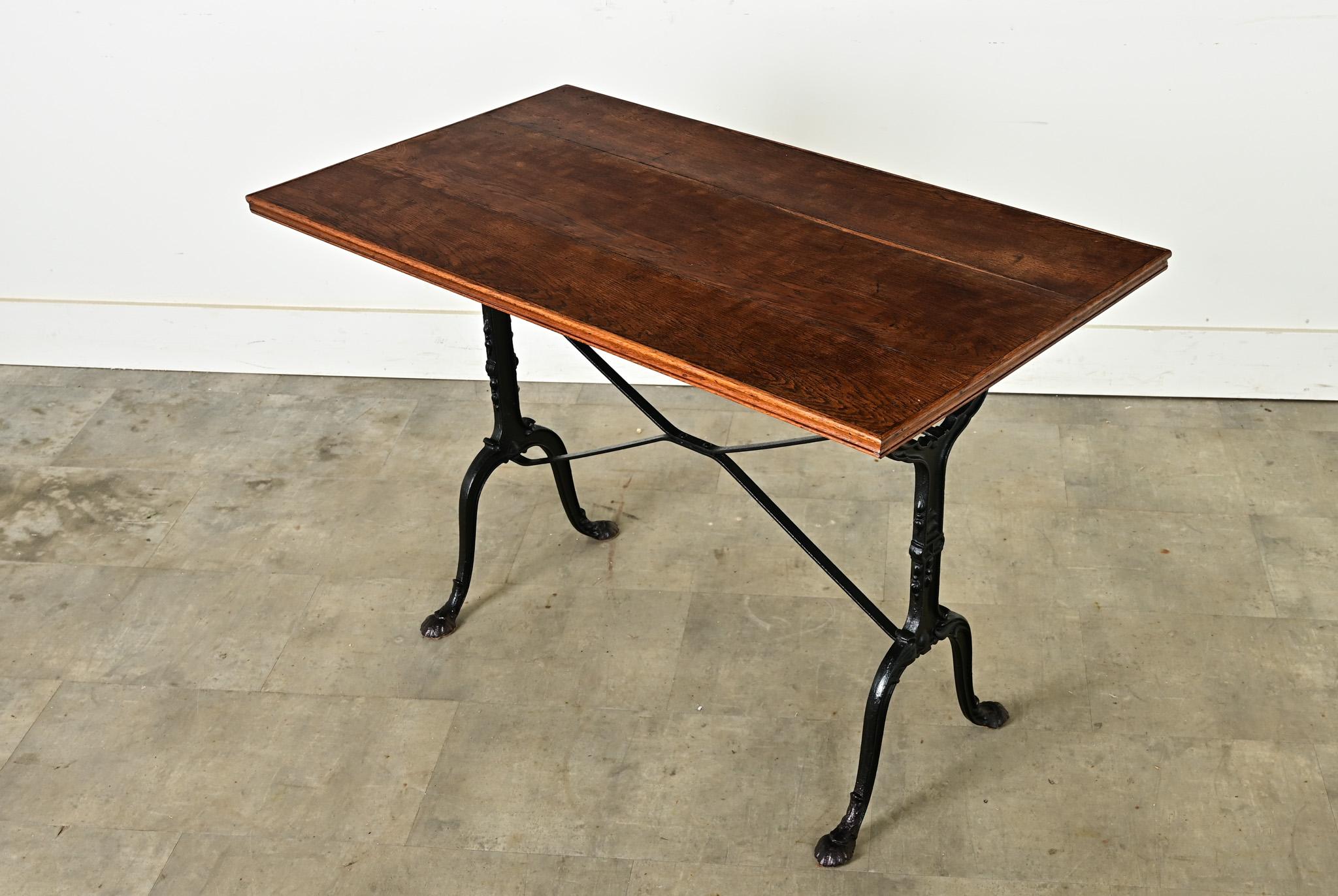 XIXe siècle Table de bistrot française en fonte et Oak Oak du 19ème siècle en vente