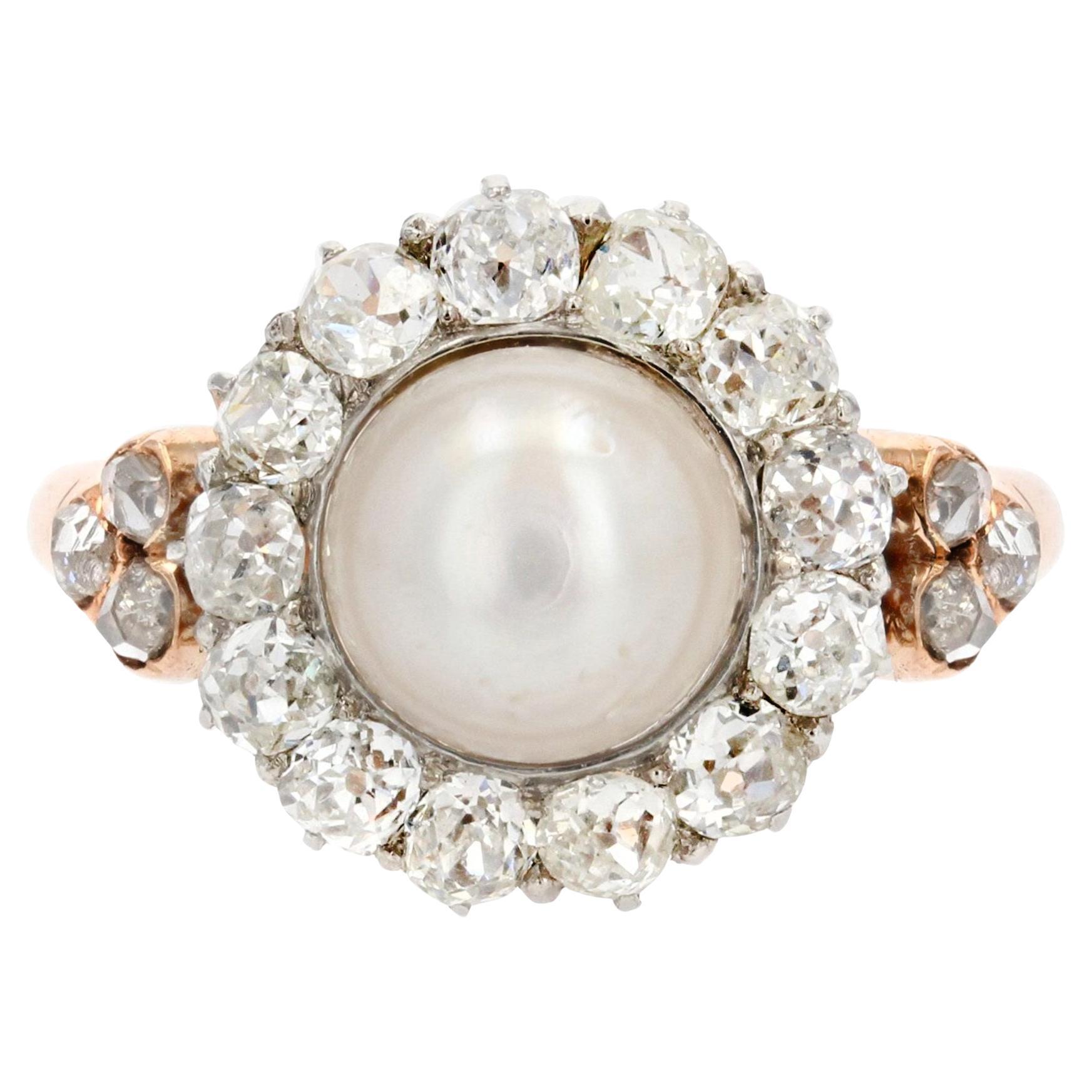 Bague marguerite en or rose 18 carats avec perles fines et diamants certifis du 19e sicle.