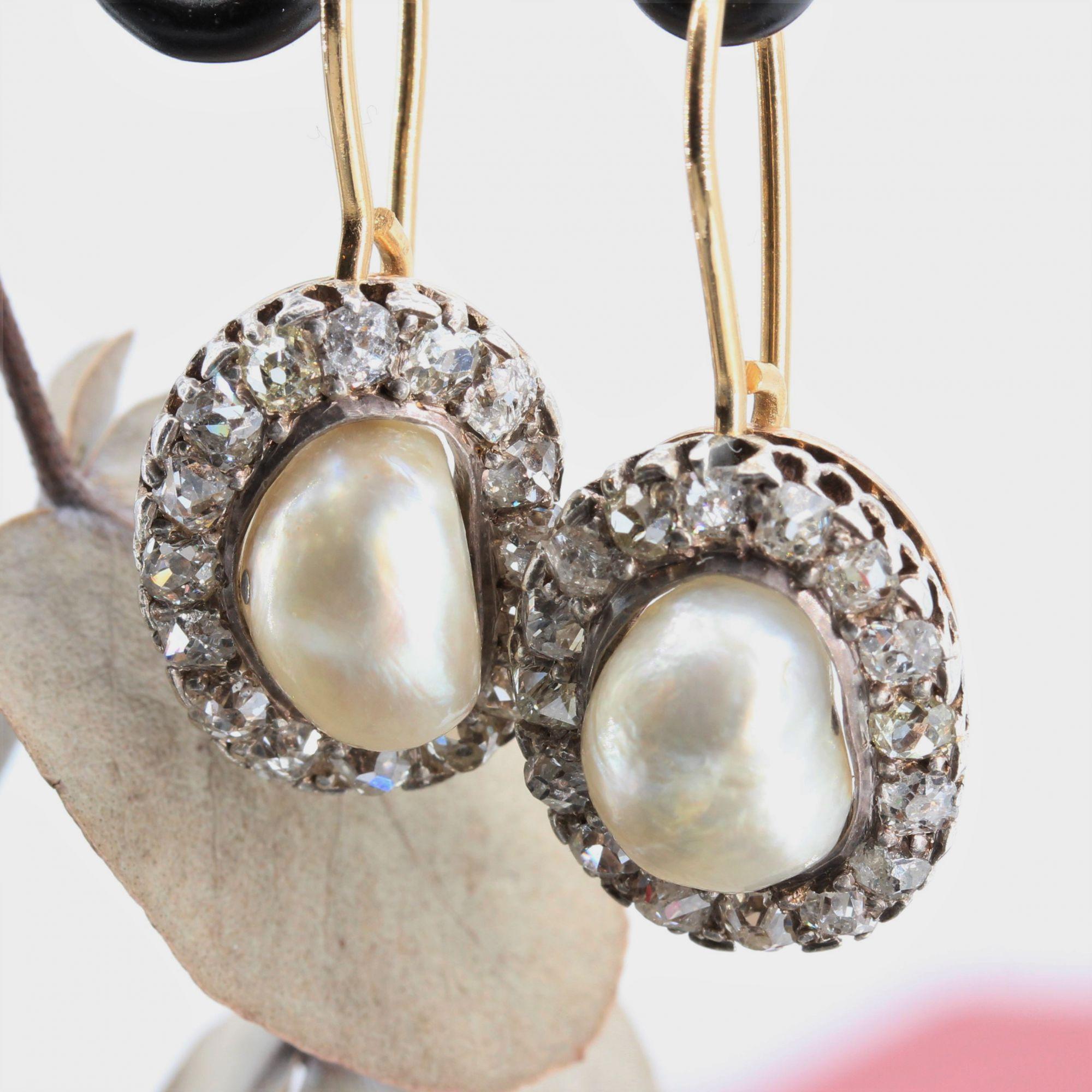 French 19th Century Certified Natural Pearls Diamonds Rose Gold Drop Earrings For Sale 4