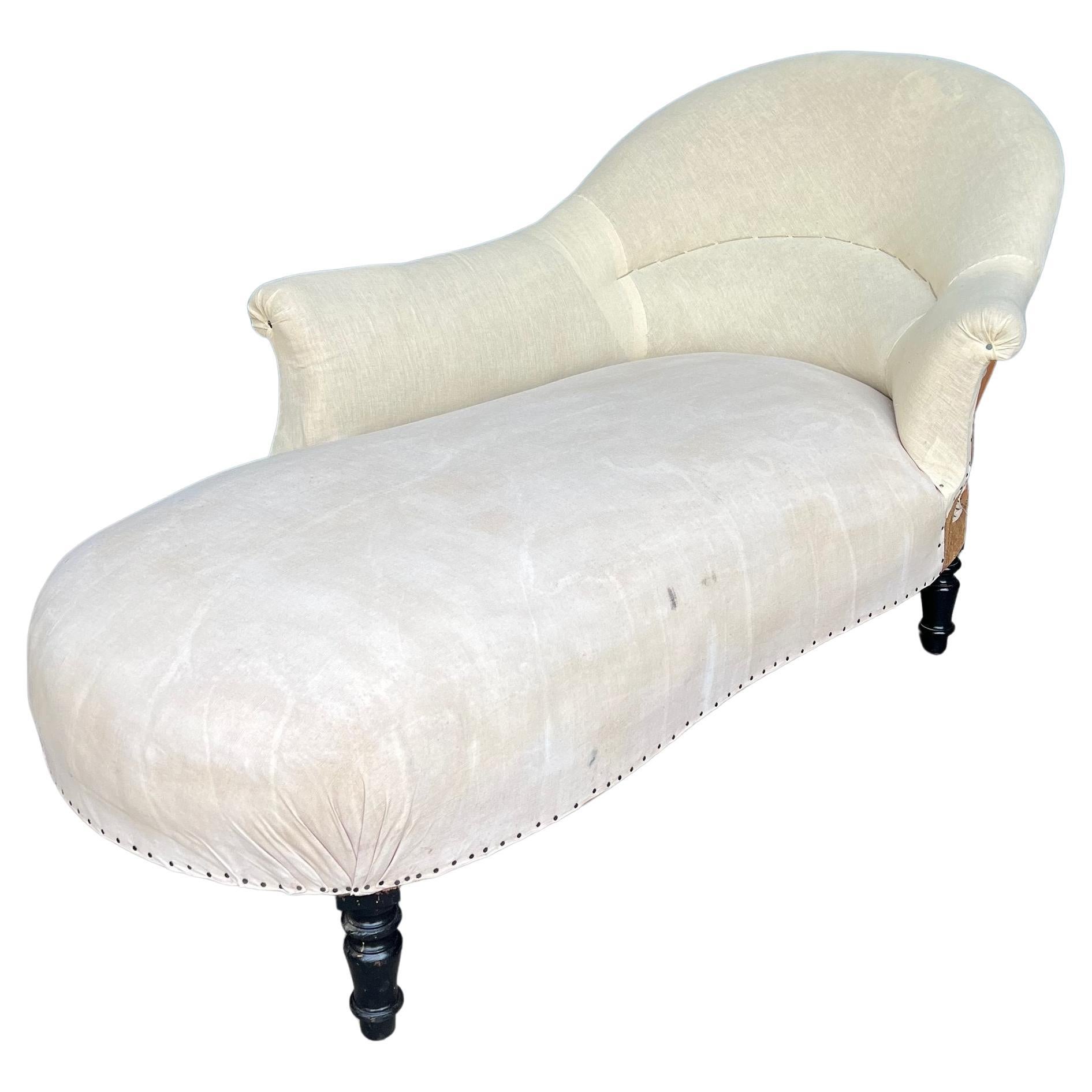 French 19th Century Chaise Lounge with Extended Arm