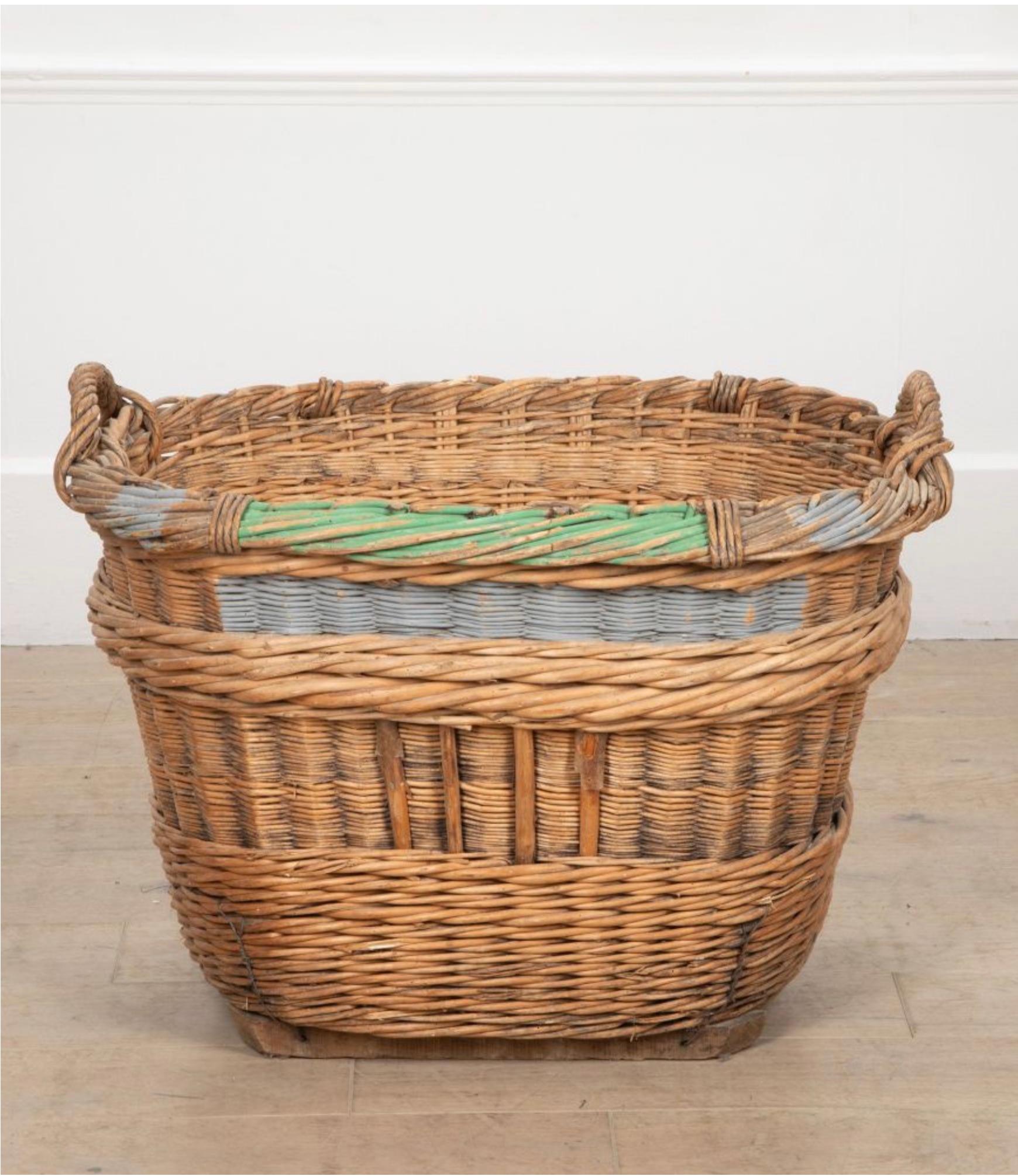 French 19th Century Champagne Basket In Good Condition In Haywards Heath, GB