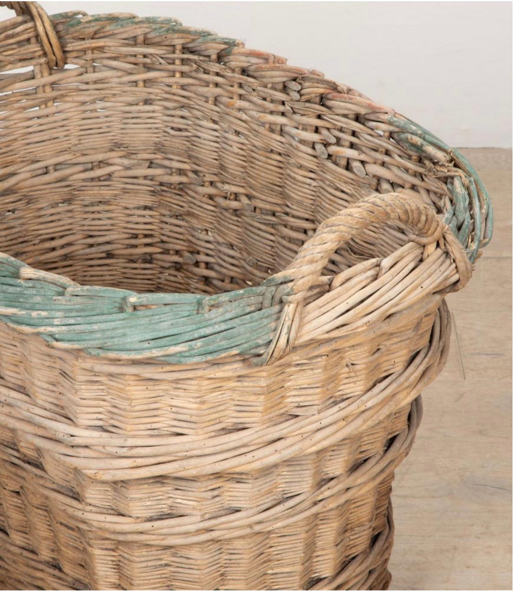 French 19th Century Champagne Basket In Good Condition In Haywards Heath, GB