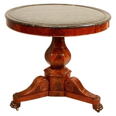 Guéridon ou table centrale en acajou gris et marbre Charles X du 19ème siècle français