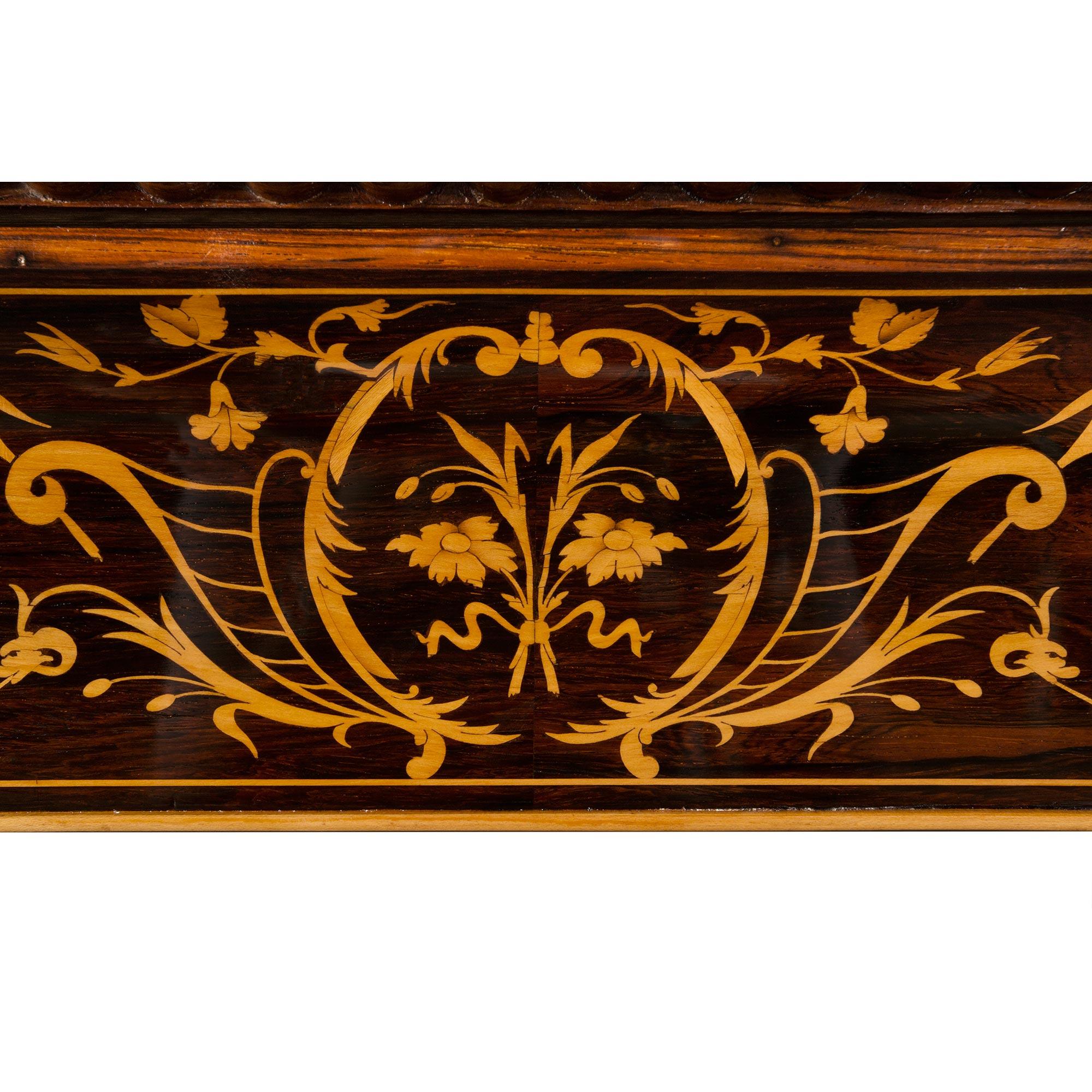 Consola francesa de palisandro, arce y mármol del siglo XIX, época Charles X Mármol de Carrara en venta