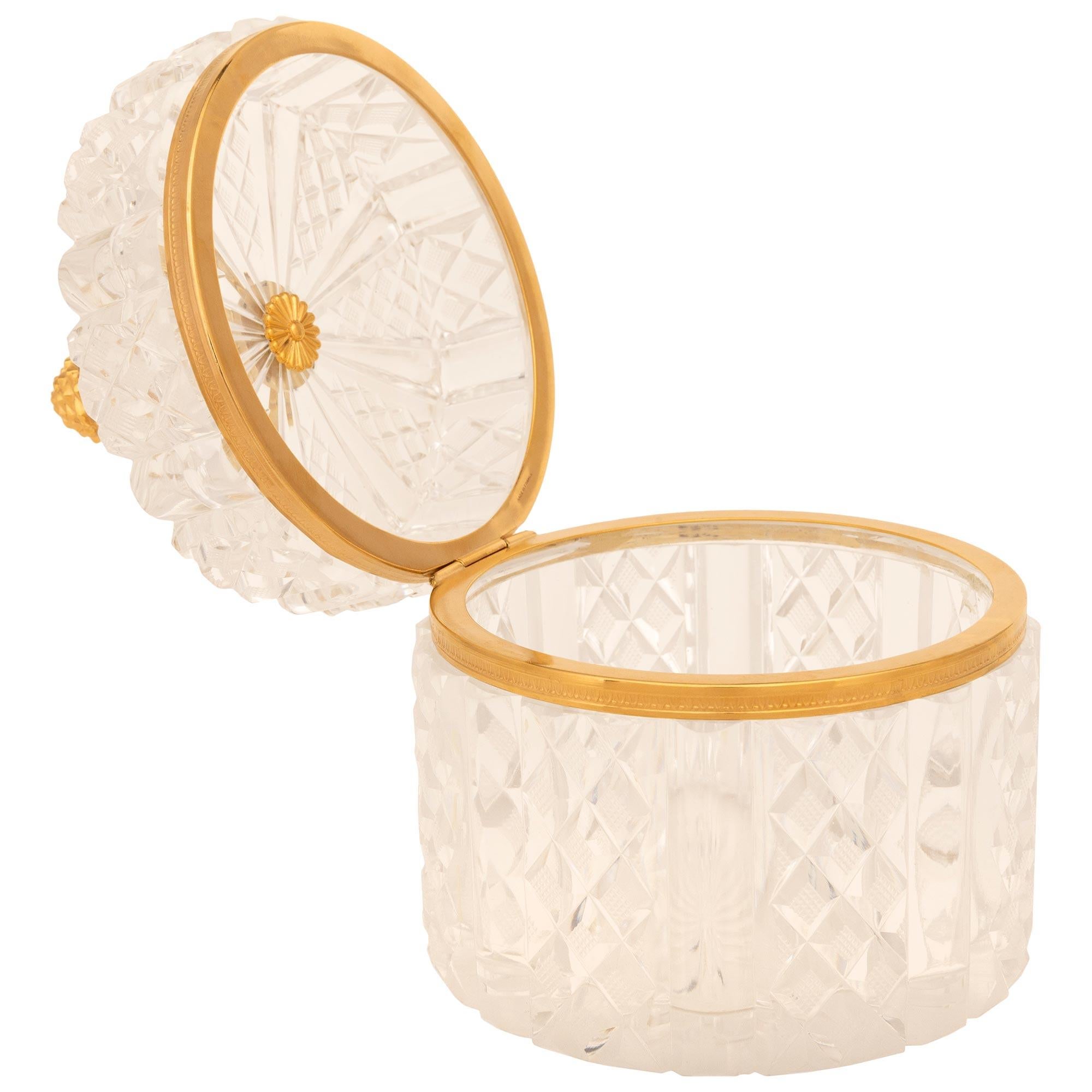 Francese Scatola in cristallo e ormeggio Baccarat francese del XIX secolo di Charles X st. in vendita