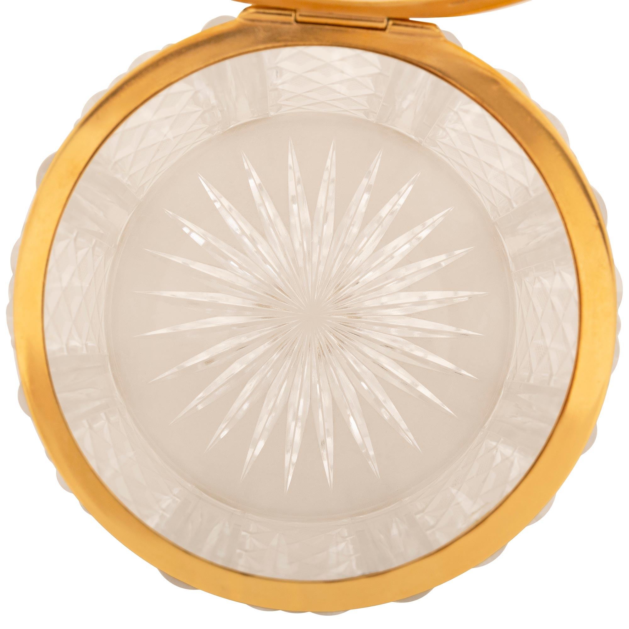 Scatola in cristallo e ormeggio Baccarat francese del XIX secolo di Charles X st. in vendita 3